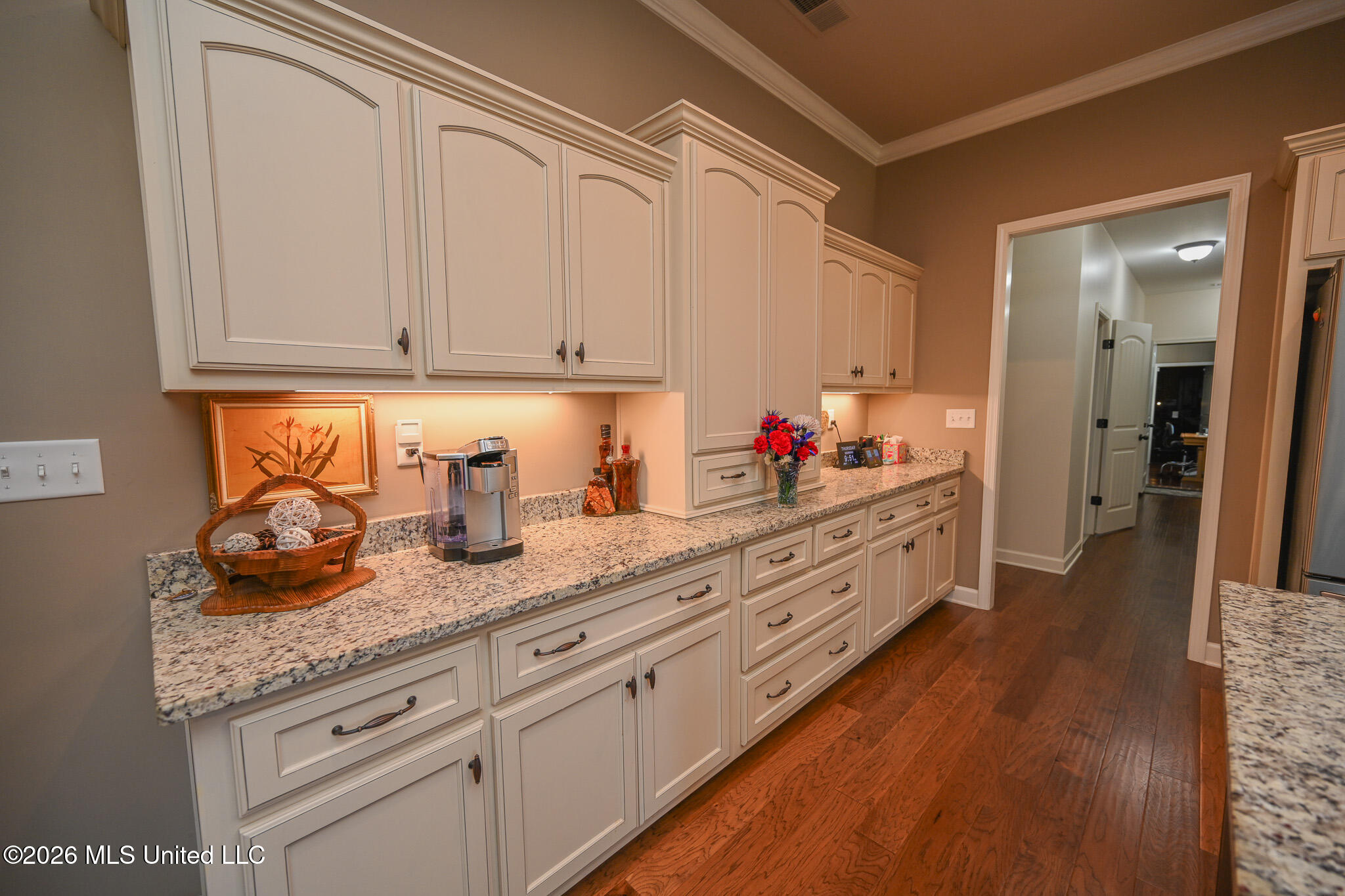 4650 Pleasant Breeze Drive Property Photo 12