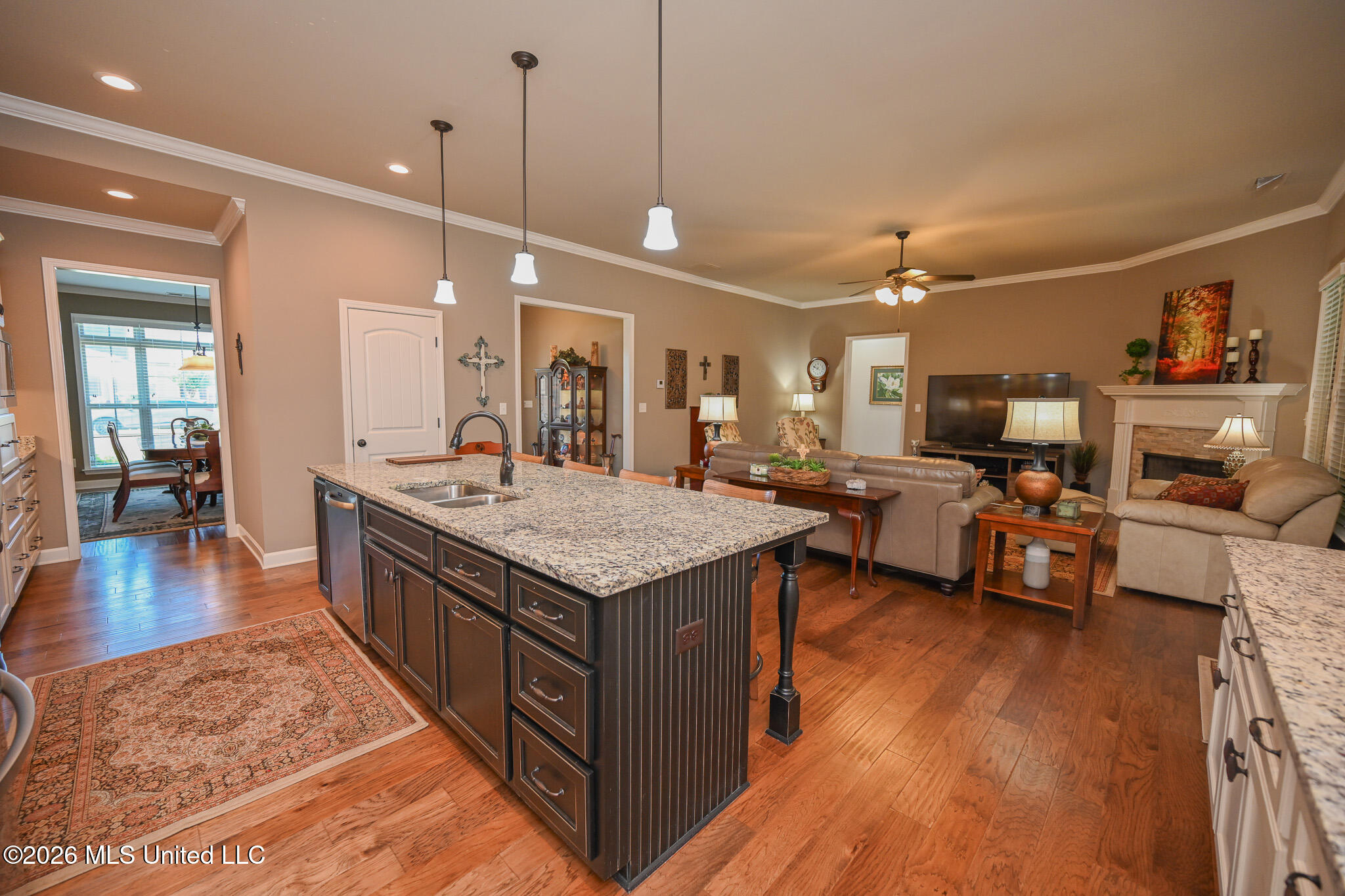 4650 Pleasant Breeze Drive Property Photo 14