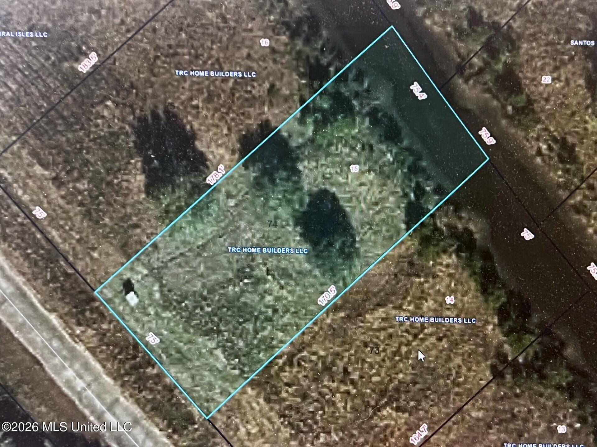 Admiral Drive Property Photo 4
