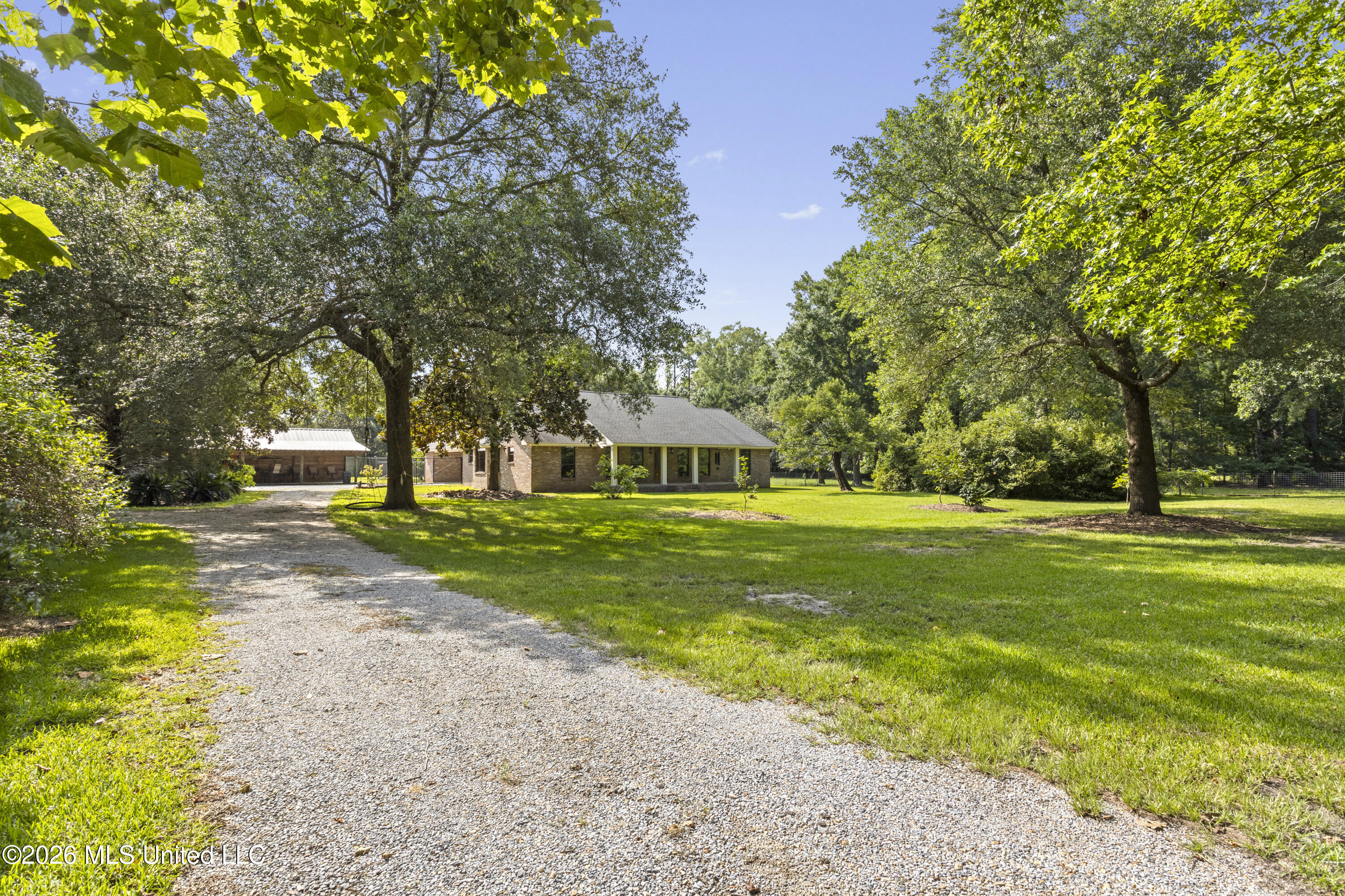 153 Pittman Road Property Photo 3