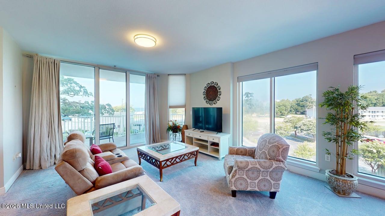 2668 Beach Boulevard Property Photo 2