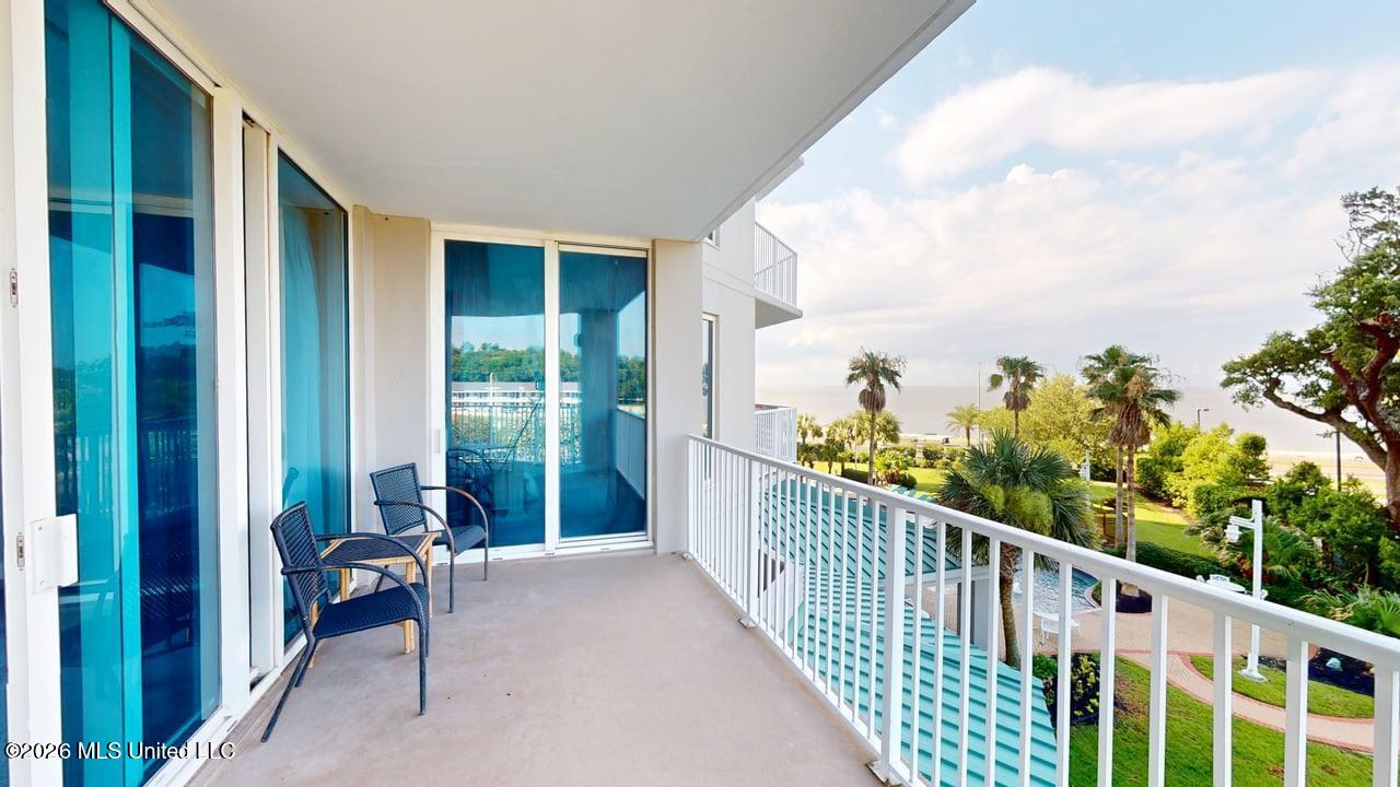 2668 Beach Boulevard Property Photo 21