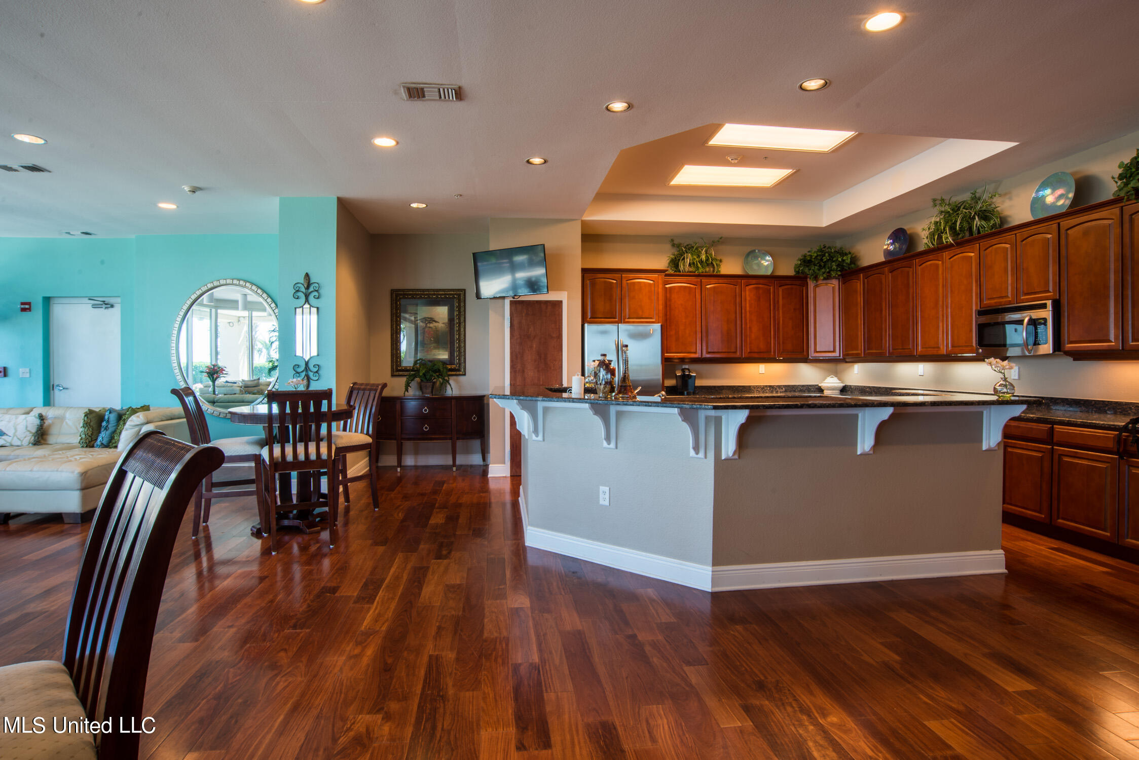 2668 Beach Boulevard Property Photo 24