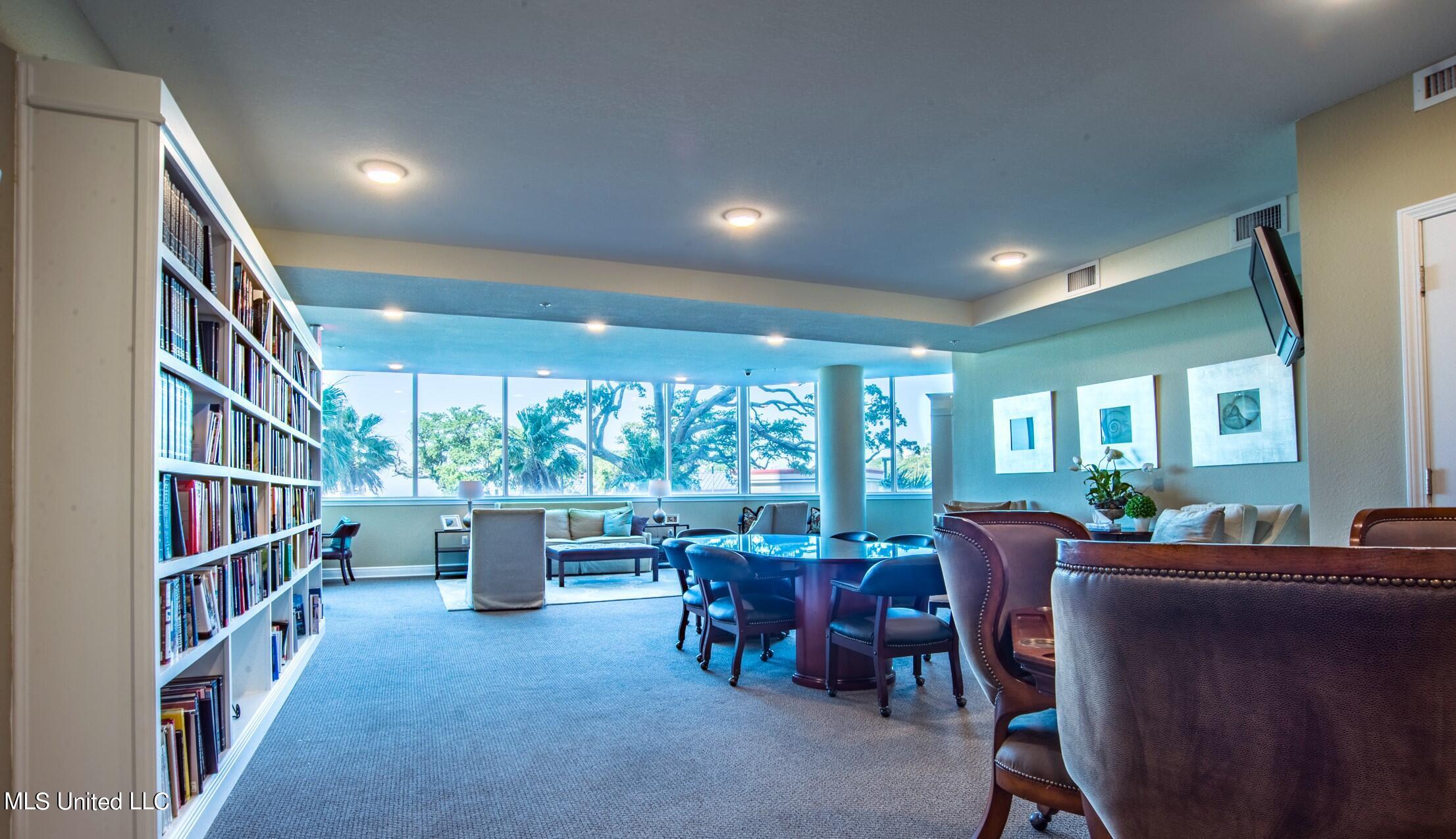 2668 Beach Boulevard Property Photo 36