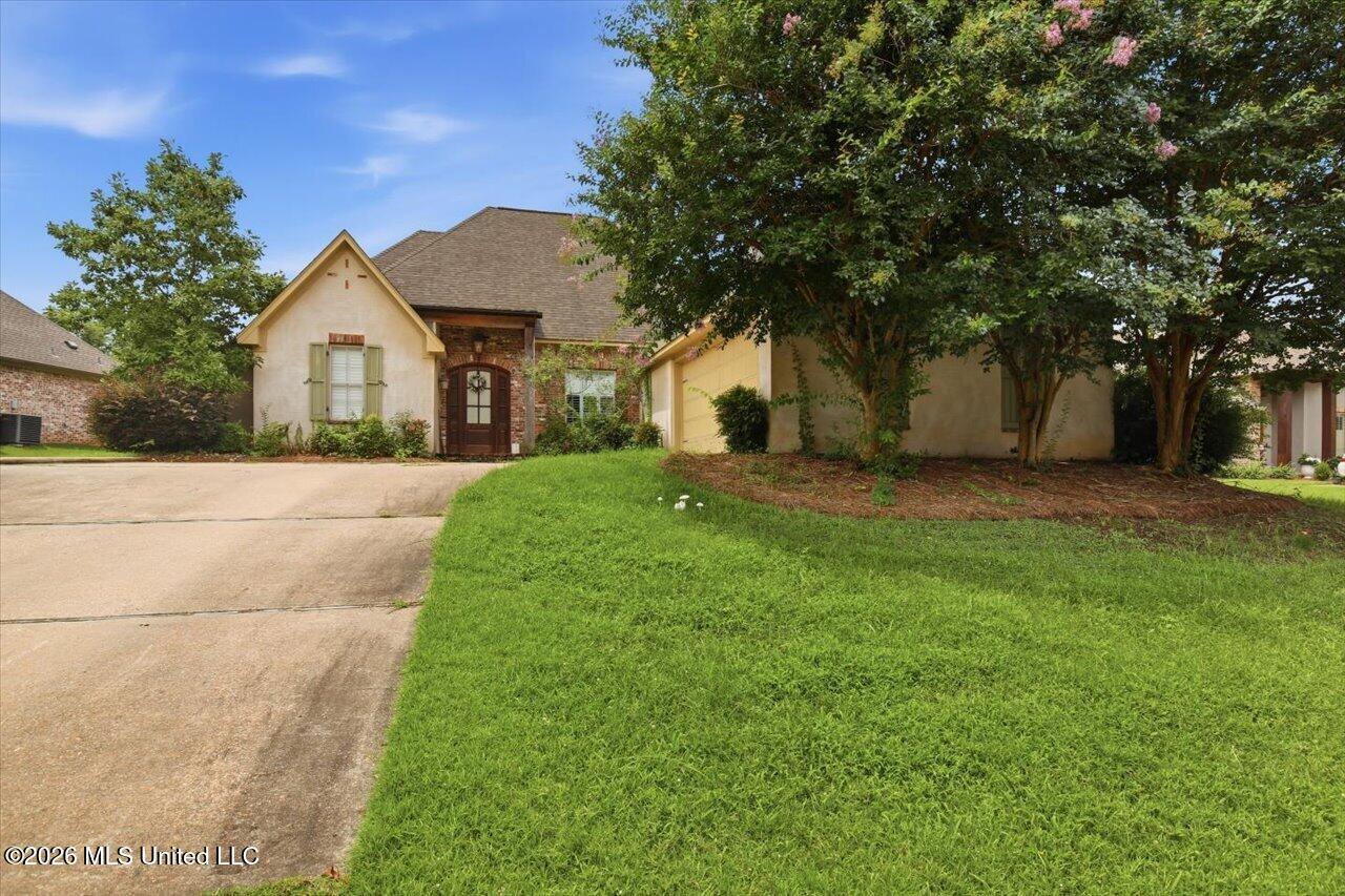 188 Carmichael Boulevard Property Photo 2
