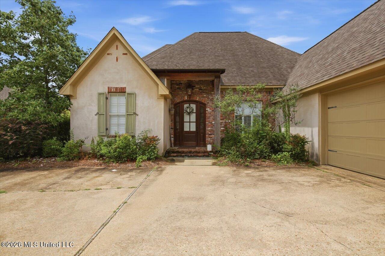 188 Carmichael Boulevard Property Photo 4