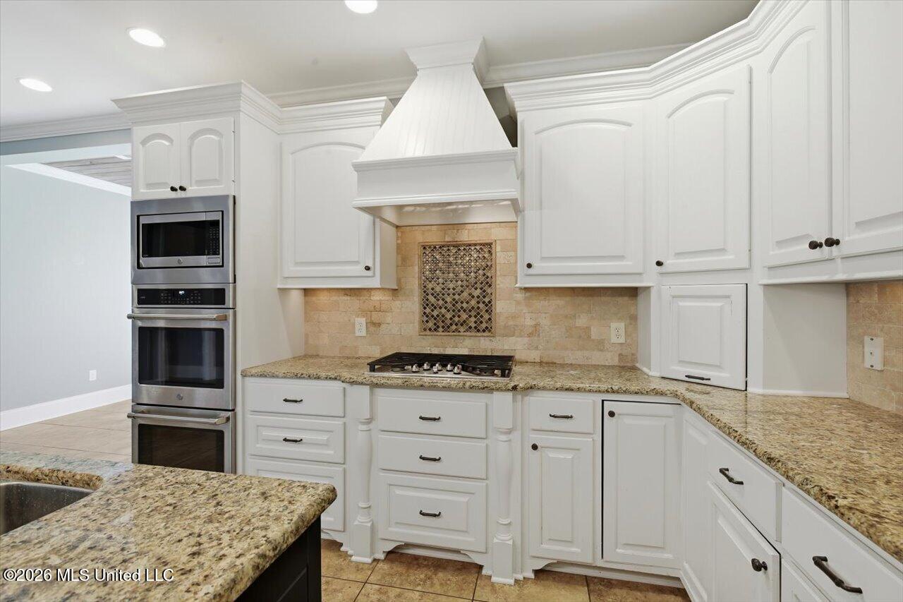 188 Carmichael Boulevard Property Photo 15