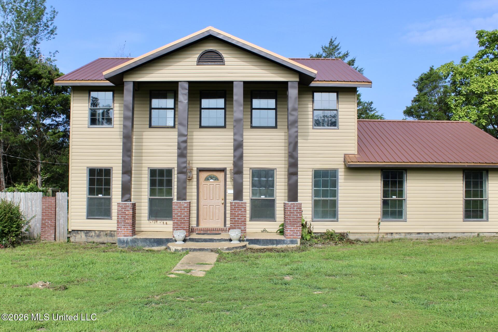 1838 Dees Road Property Photo 3