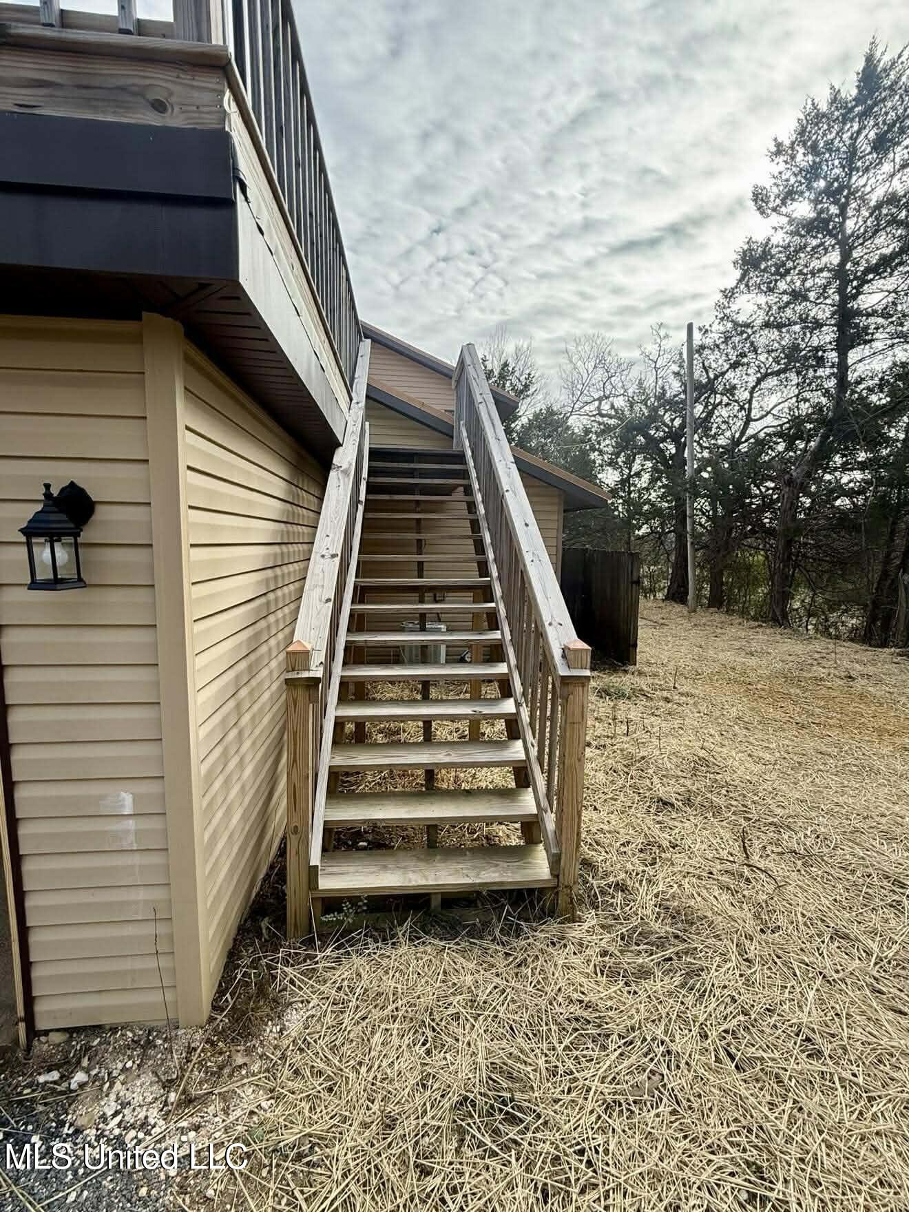 1838 Dees Road Property Photo 7