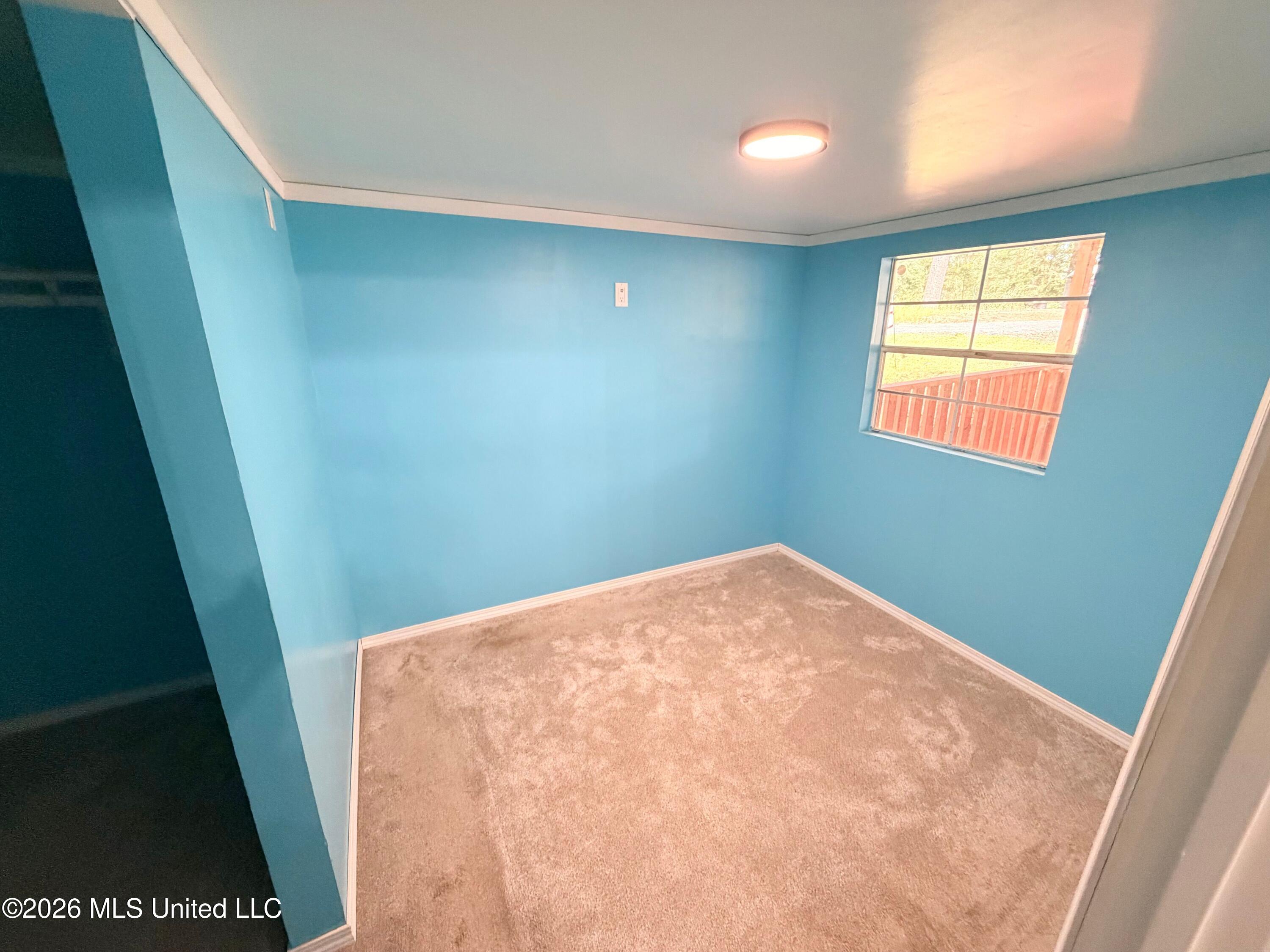 201 Ridgewood Property Photo 6