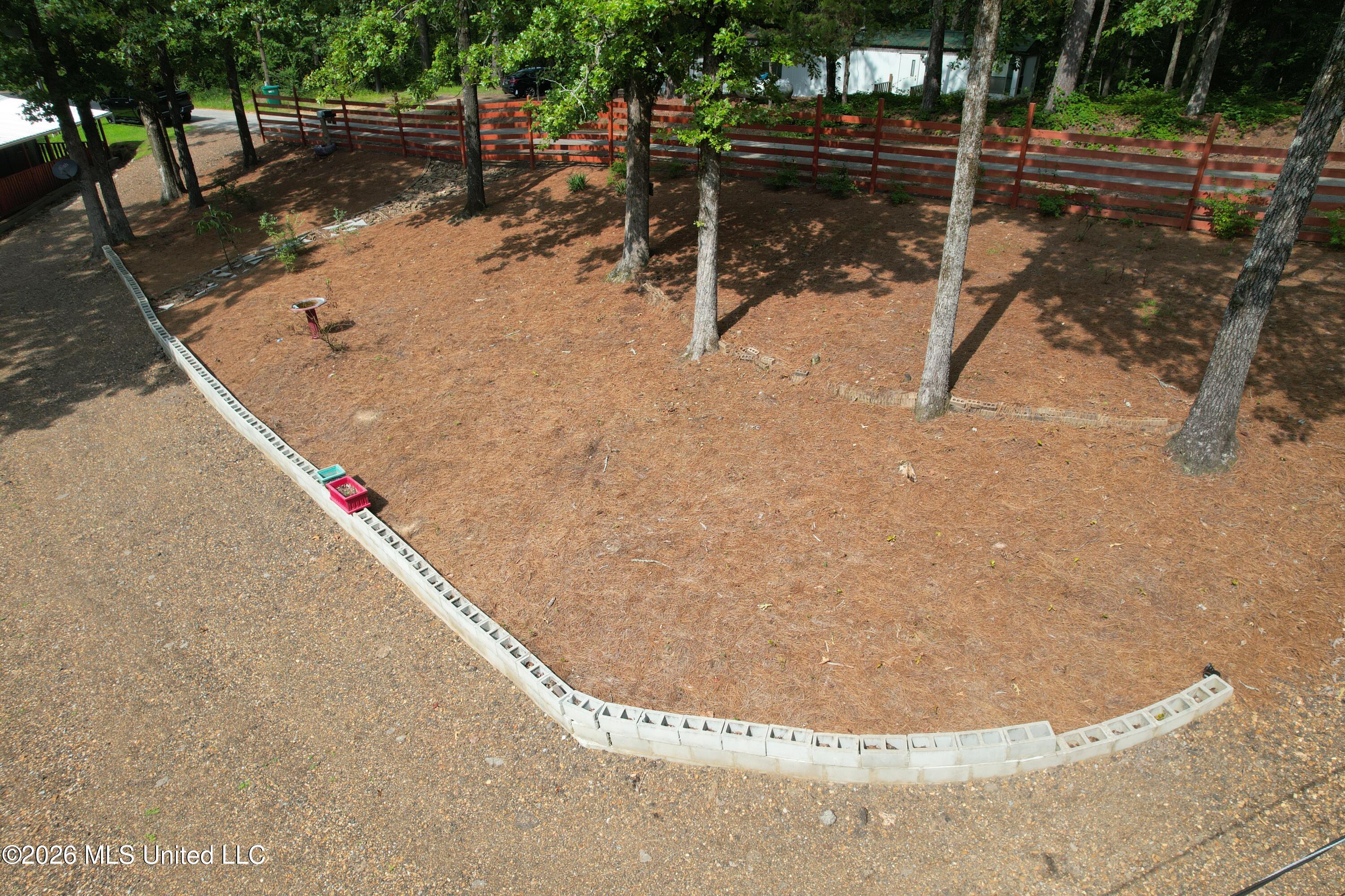 201 Ridgewood Property Photo 28