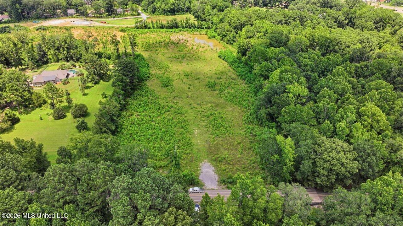 Luckney Road Property Photo 1