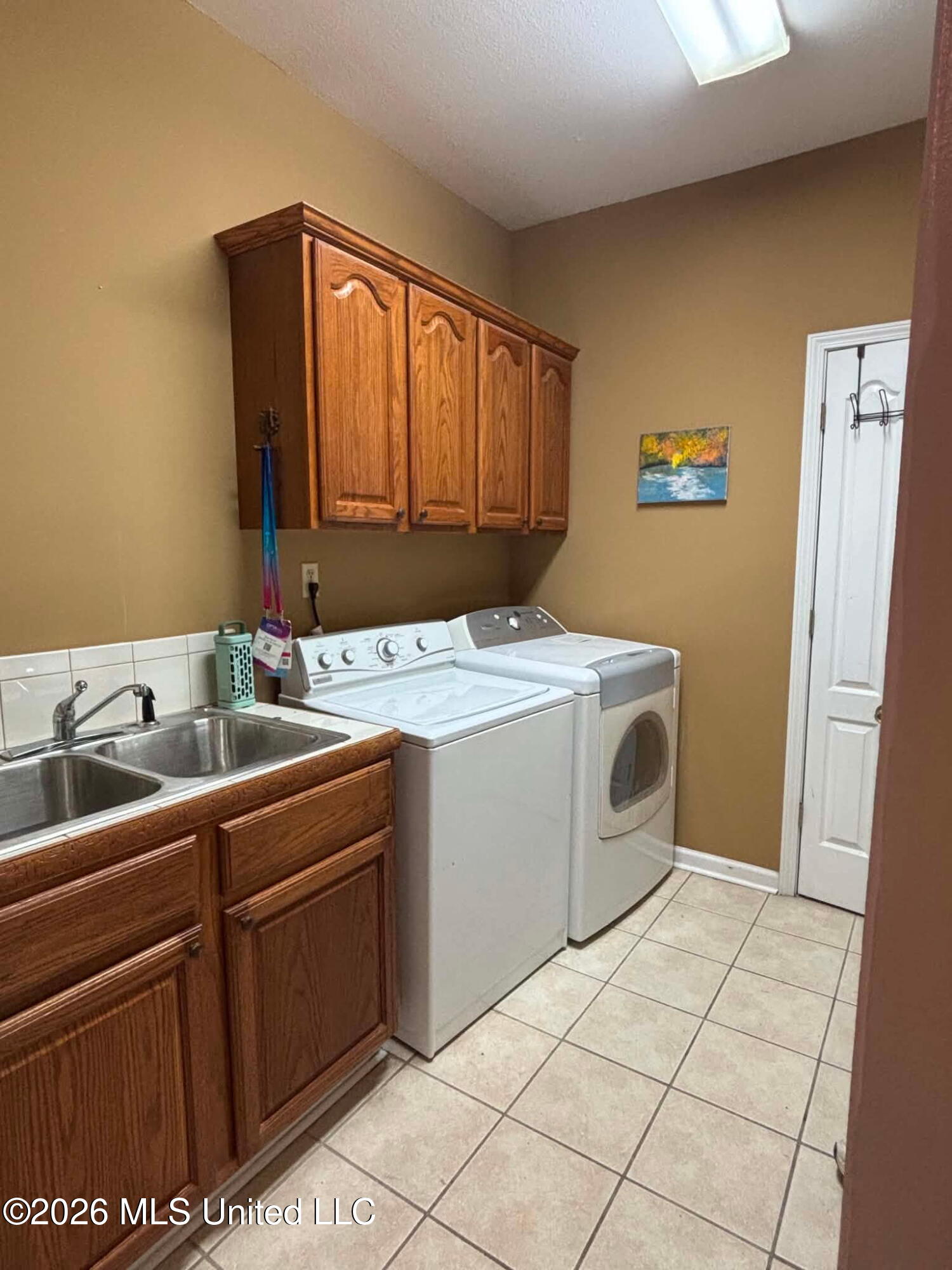101 Tena Cove Property Photo 8