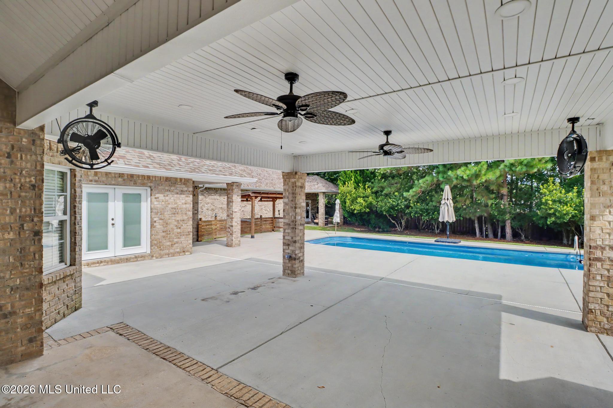 6309 W Silverleaf Drive Property Photo 7