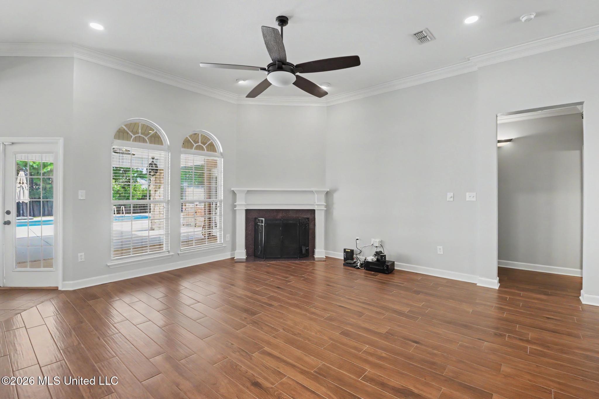 6309 W Silverleaf Drive Property Photo 10