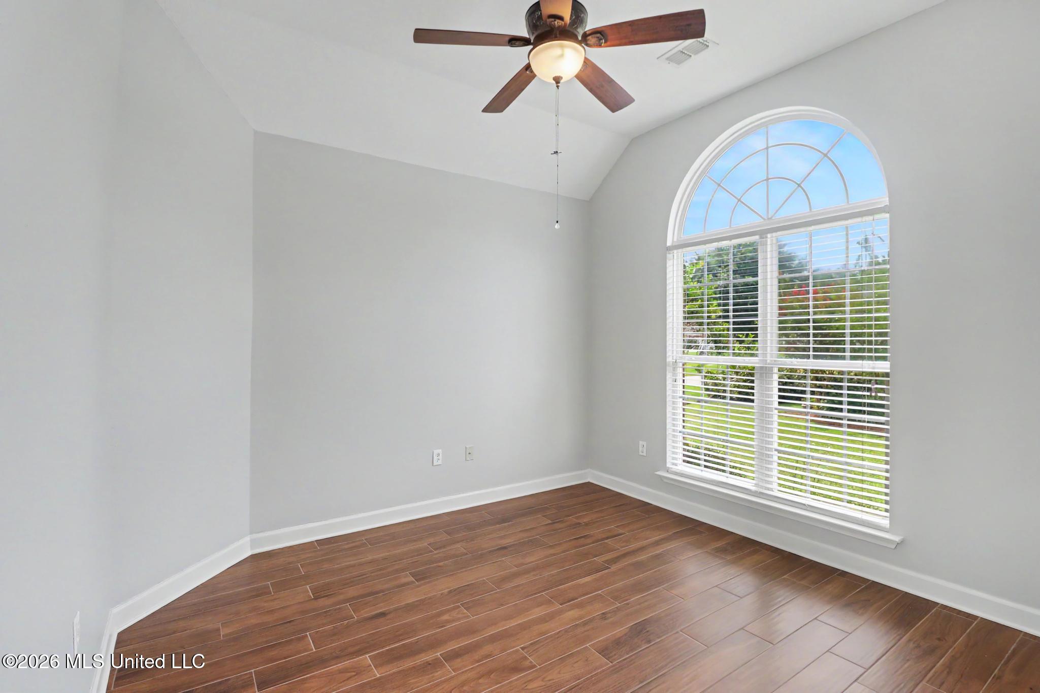 6309 W Silverleaf Drive Property Photo 12