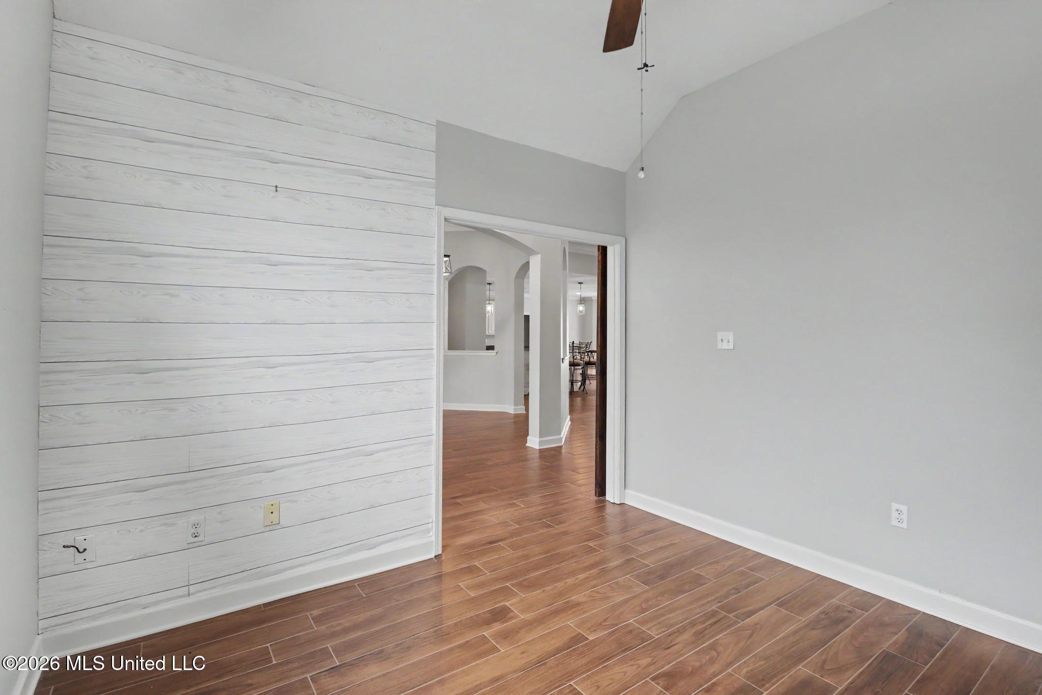 6309 W Silverleaf Drive Property Photo 13