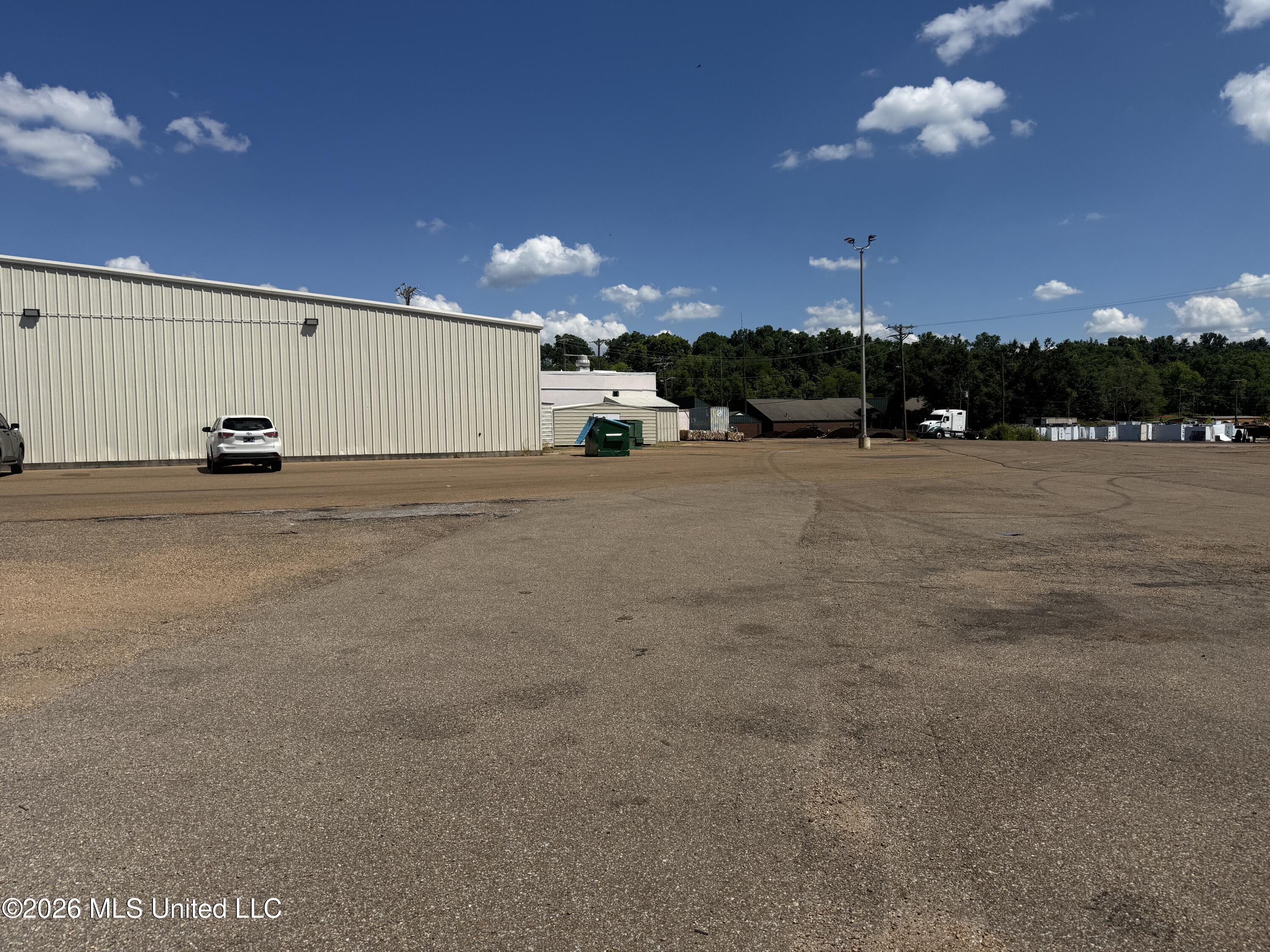 1405 Plaza Drive Property Photo 15