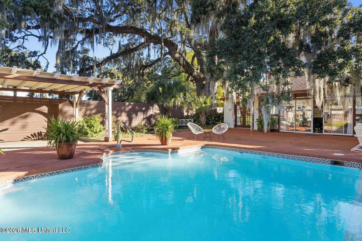 128 Lee Street Property Photo 33