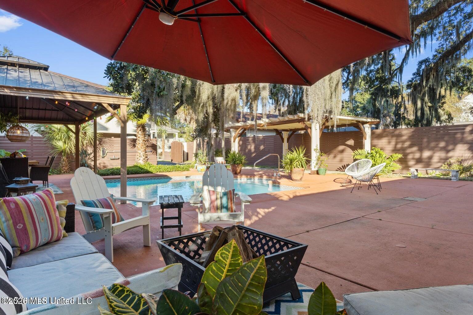 128 Lee Street Property Photo 49
