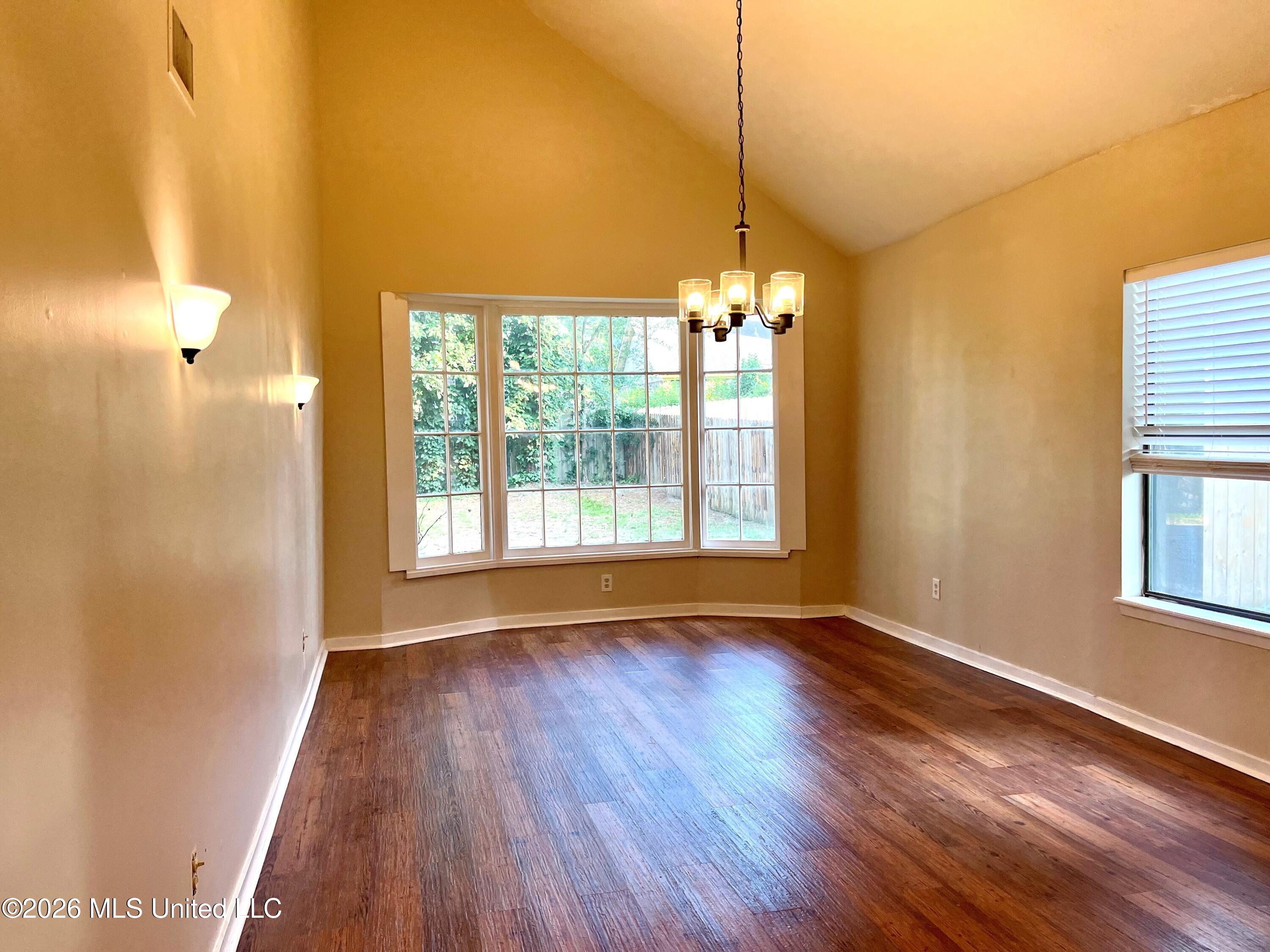 5 Dove Way Circle Property Photo 6