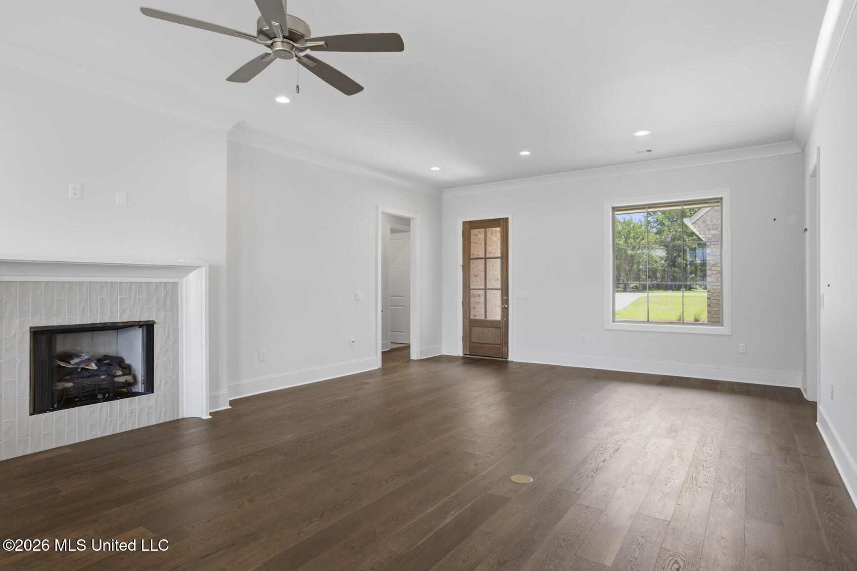 254 Caroline Boulevard Property Photo 12