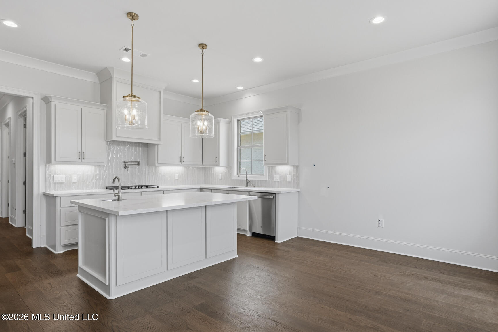 254 Caroline Boulevard Property Photo 15