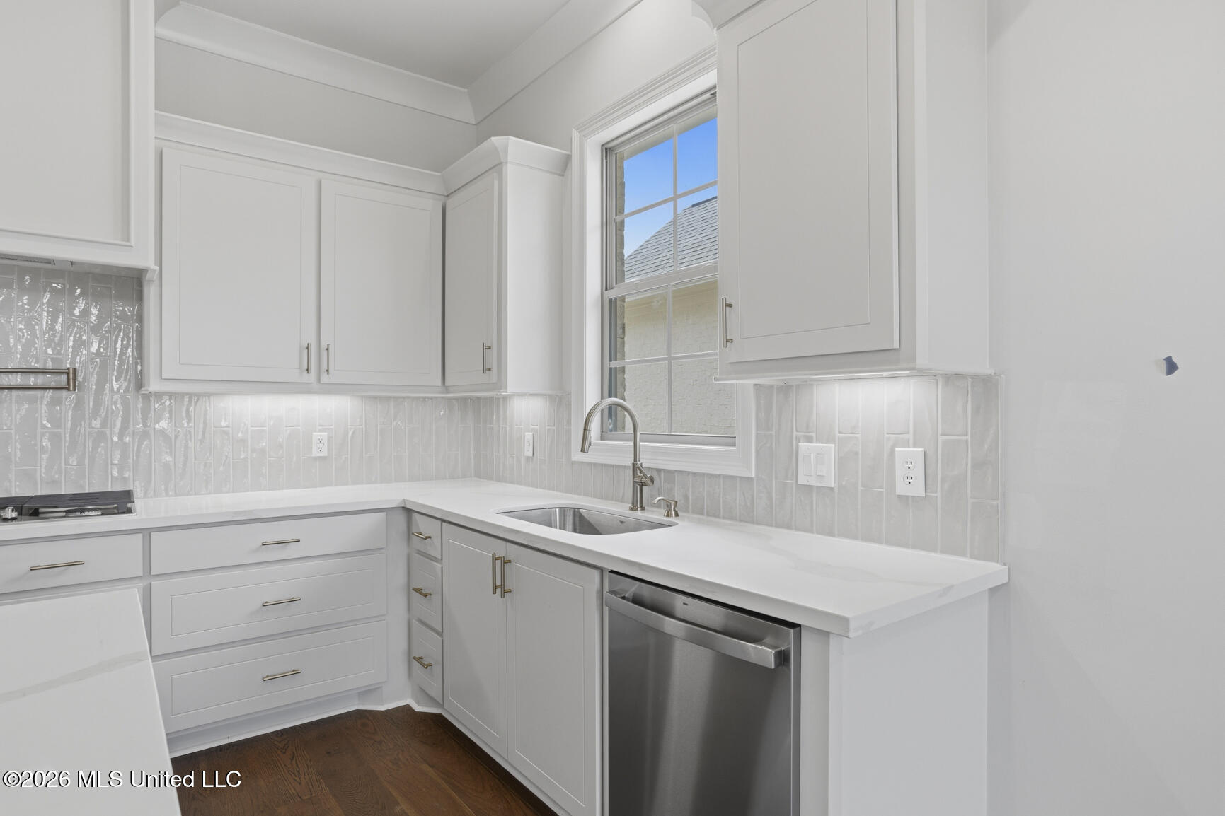 254 Caroline Boulevard Property Photo 16