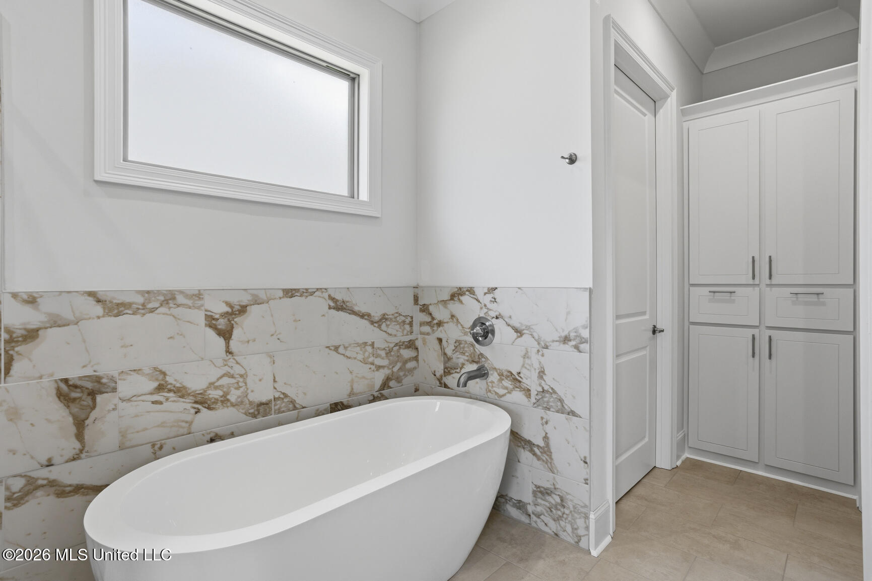 254 Caroline Boulevard Property Photo 27