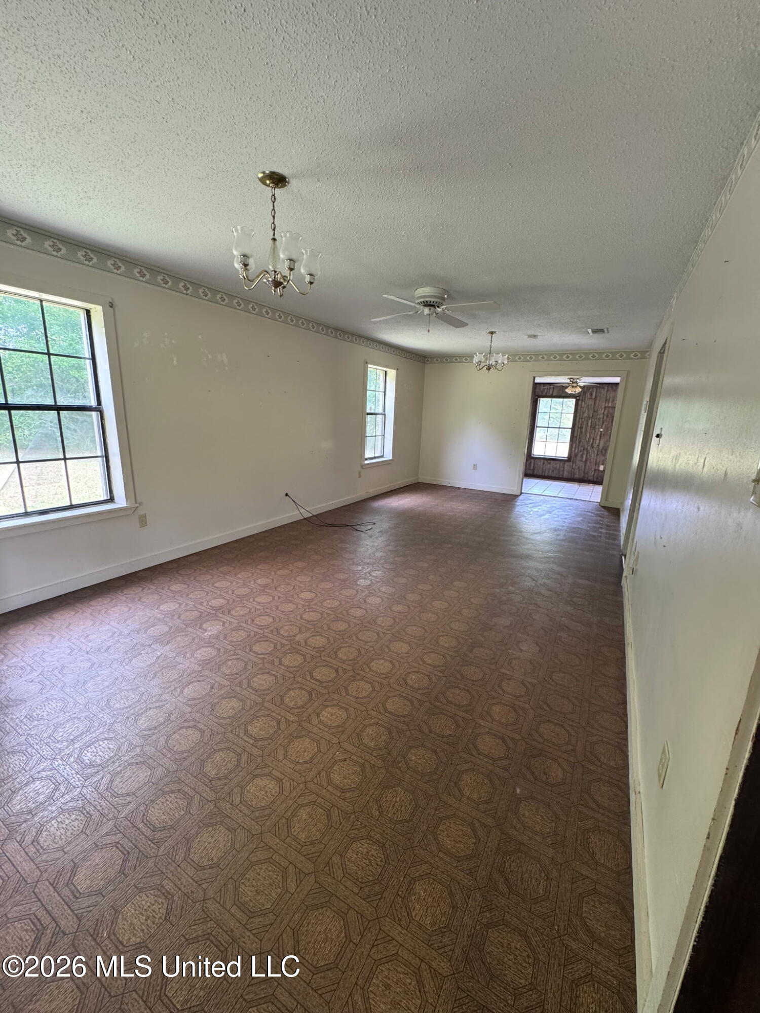 508 Wire Road Property Photo 12