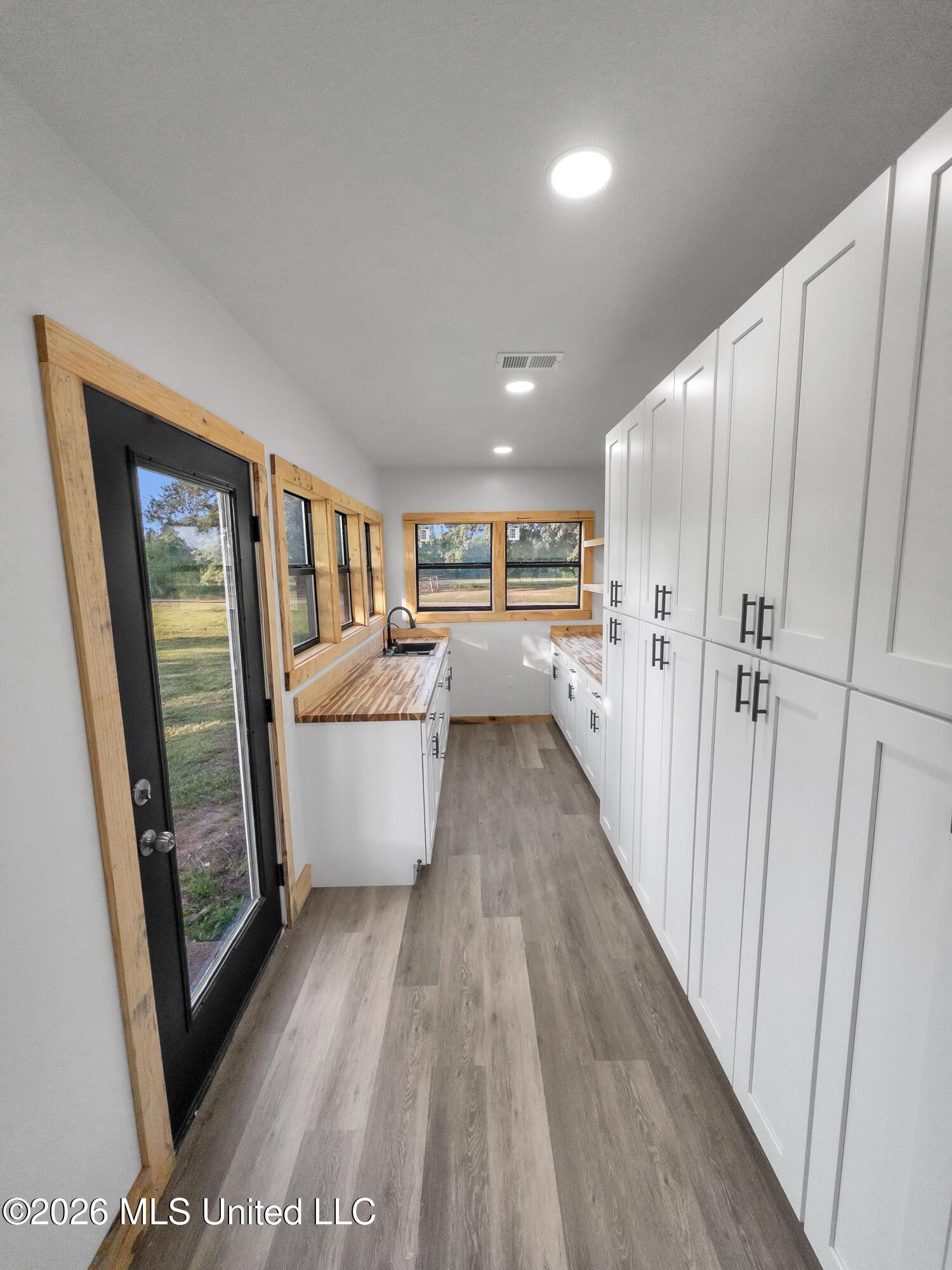 378 Lamkin Road Property Photo 4