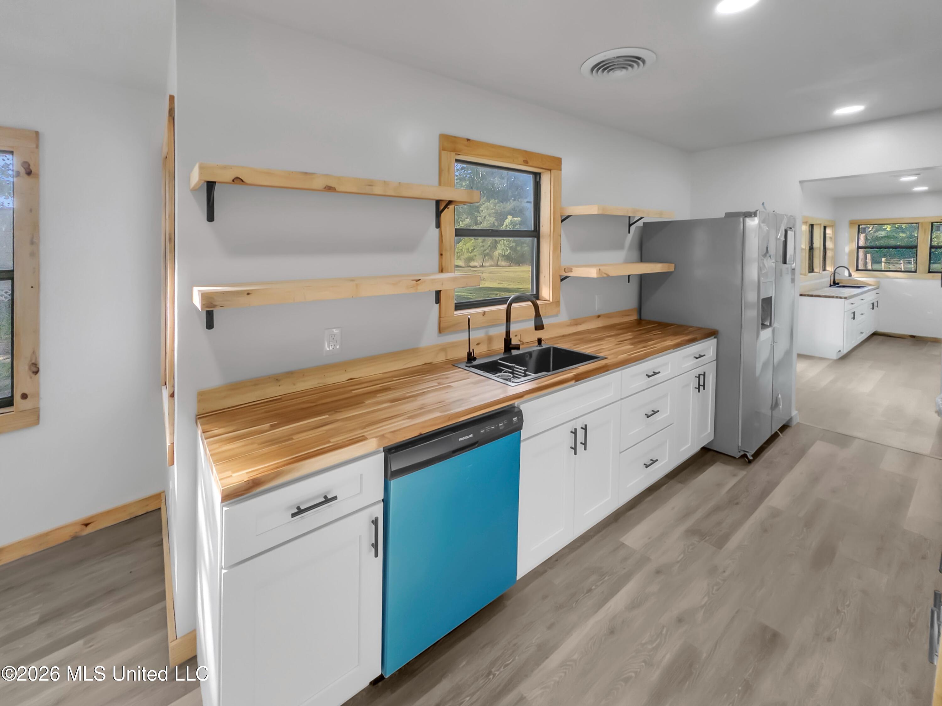 378 Lamkin Road Property Photo 8