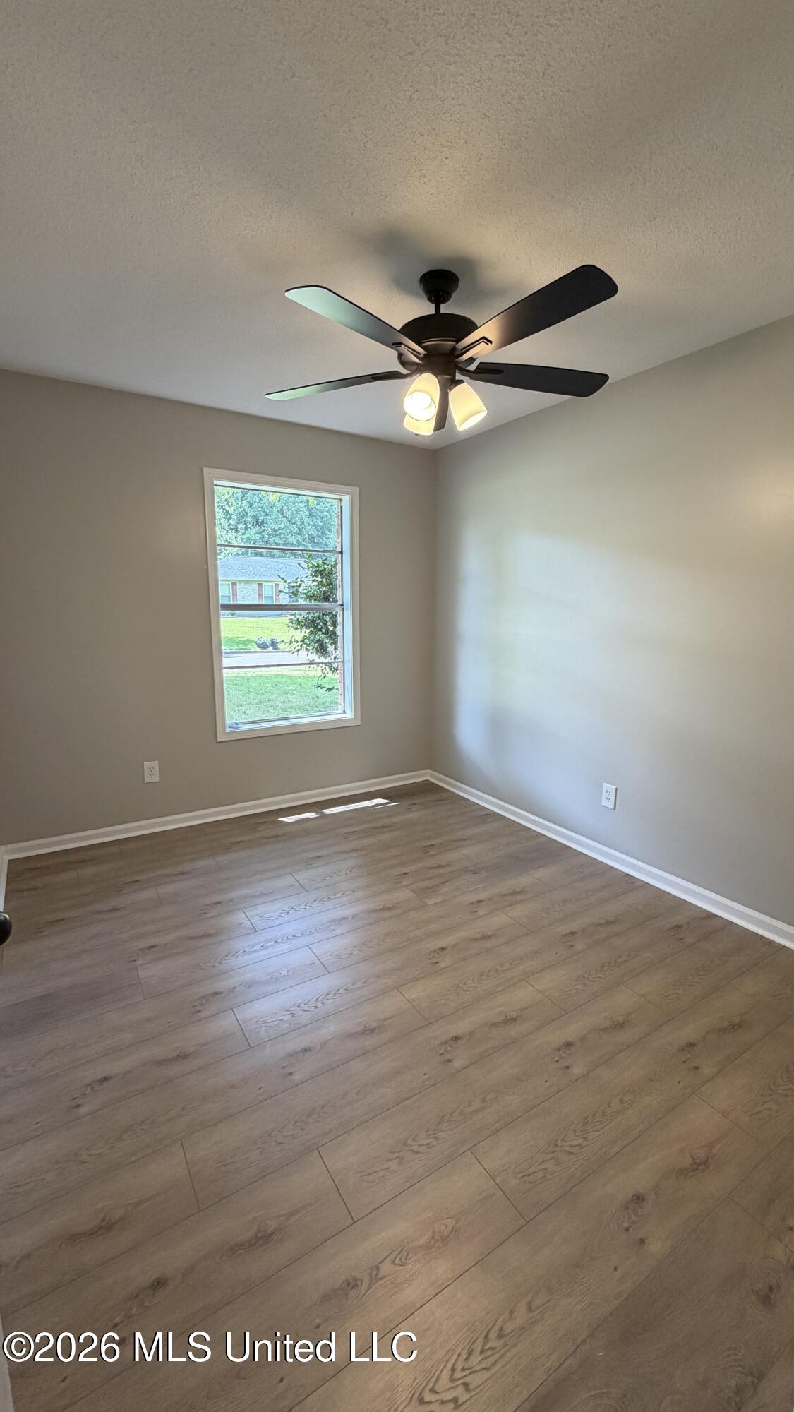 6670 Embassy Circle Property Photo 8