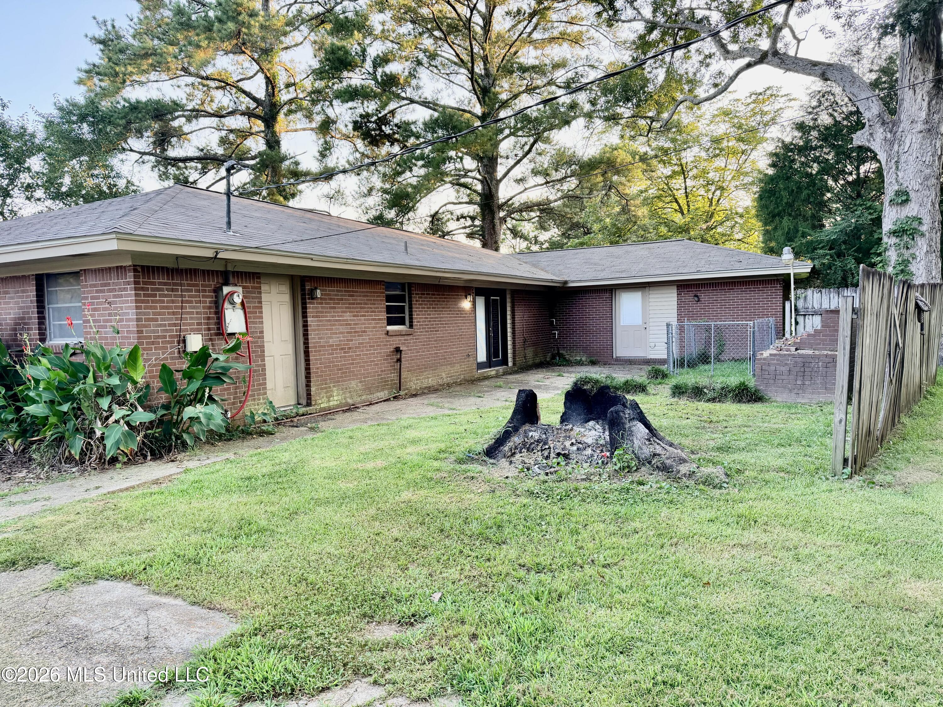 209 Swor Street Property Photo 7