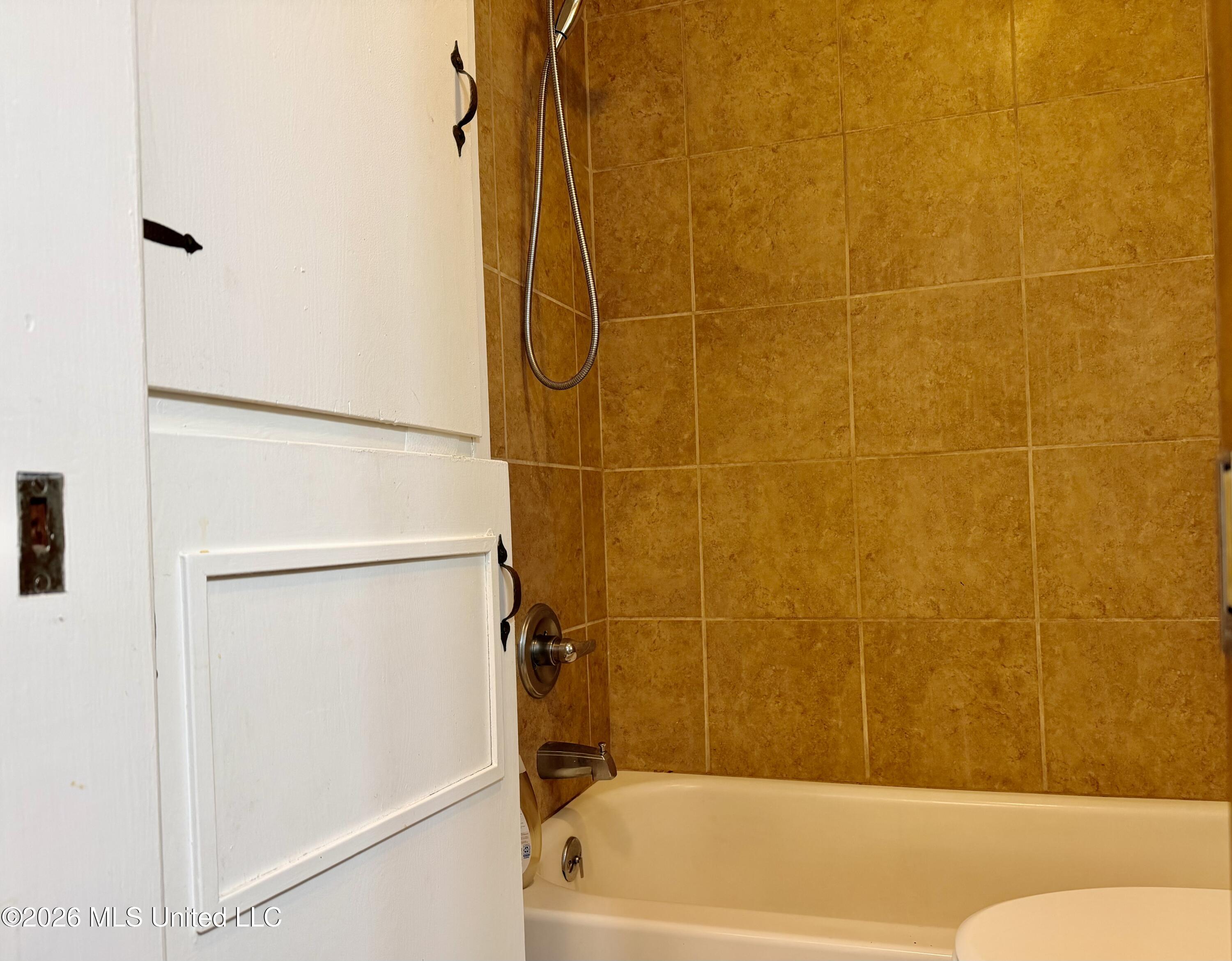209 Swor Street Property Photo 10