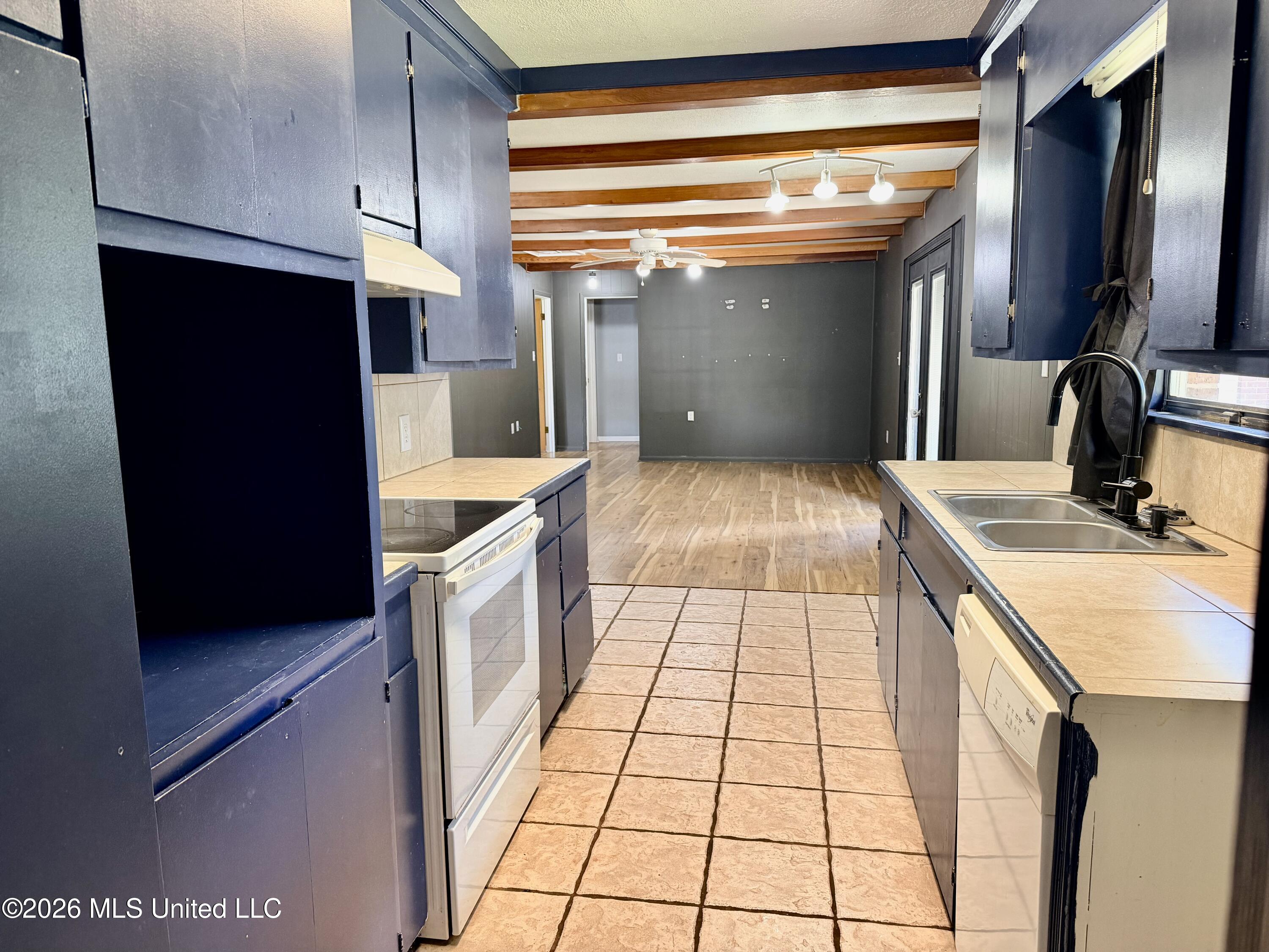 209 Swor Street Property Photo 22