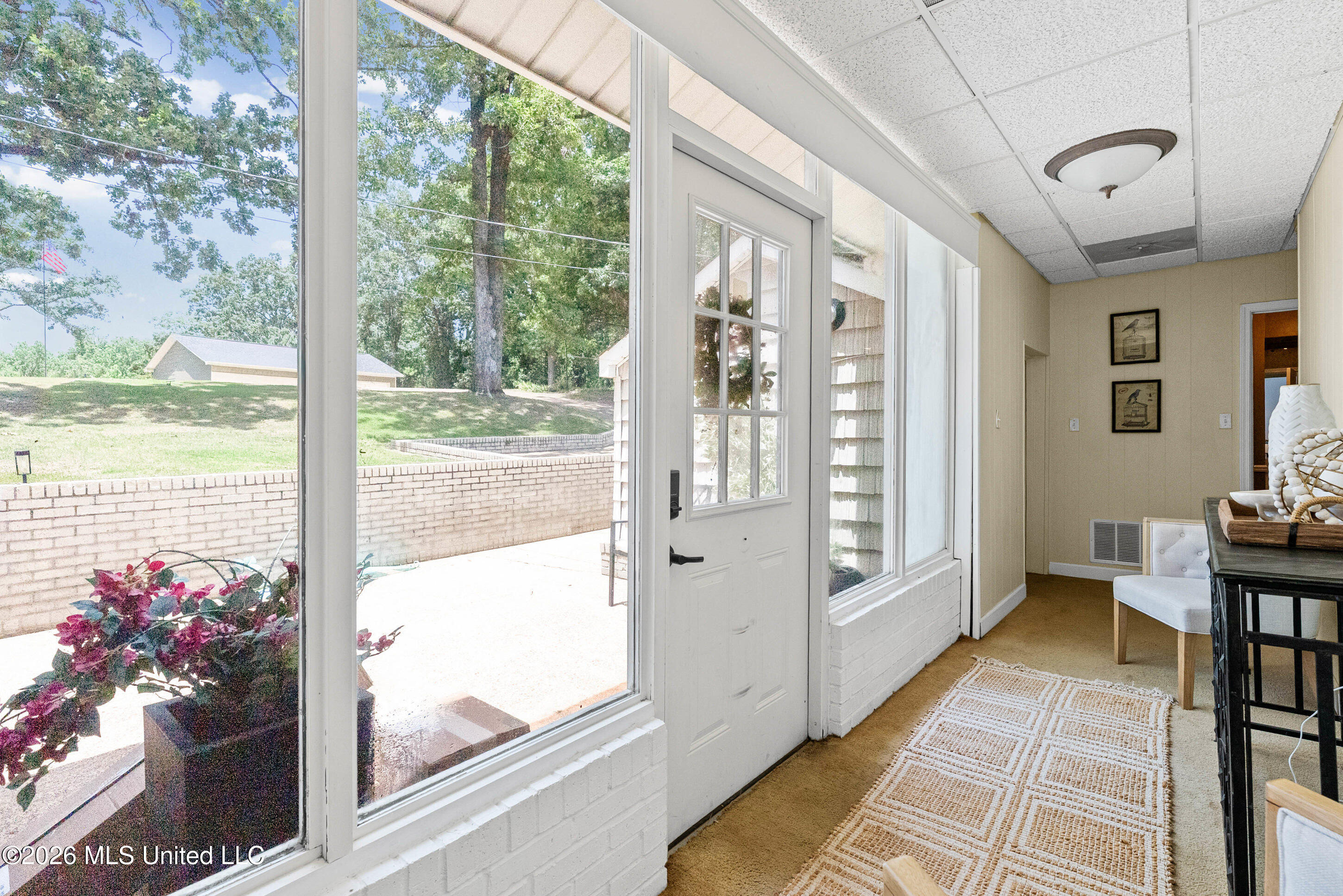 7571 Union Road Property Photo 4