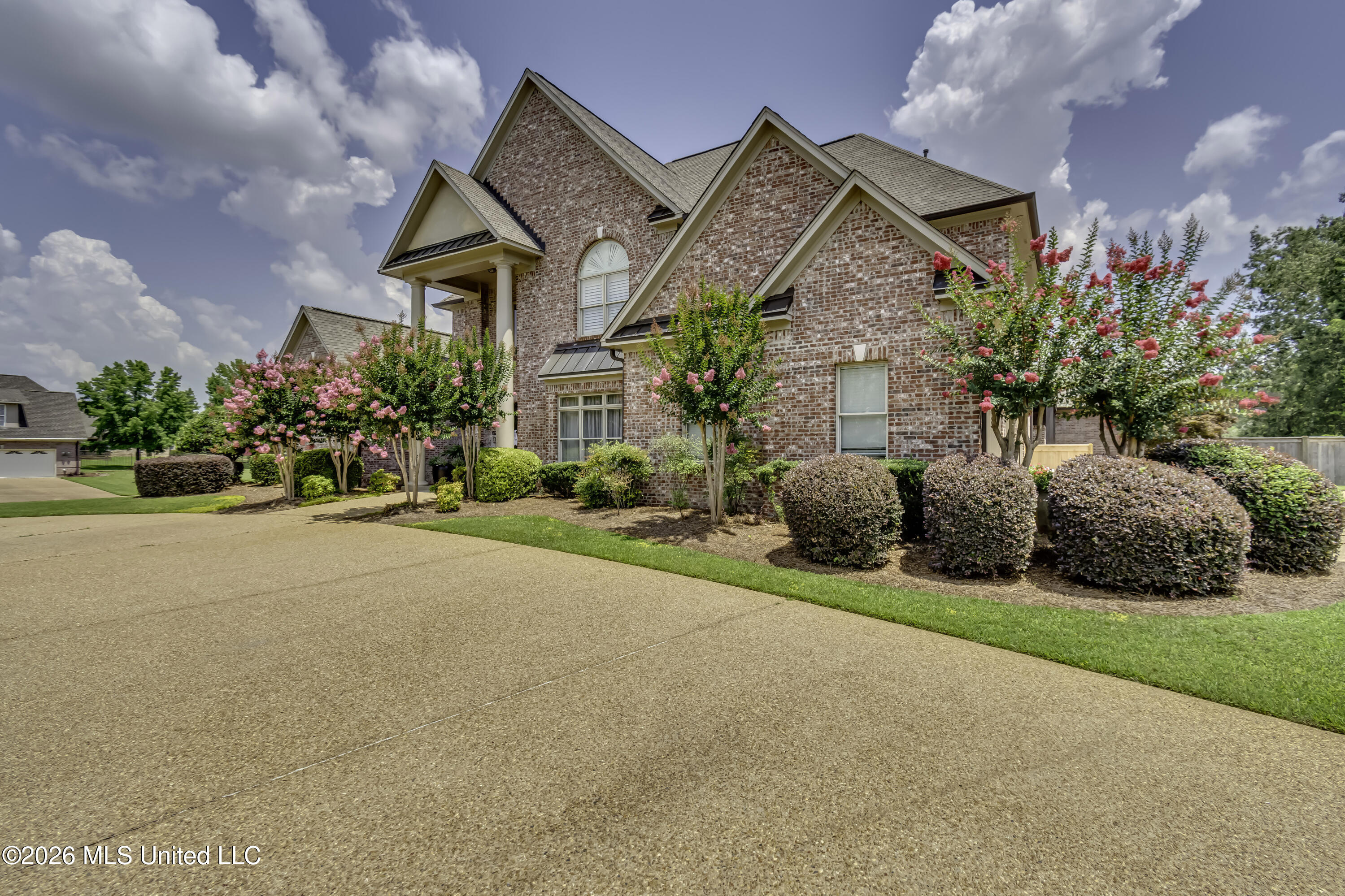 107 Carlton Boulevard Property Photo 4