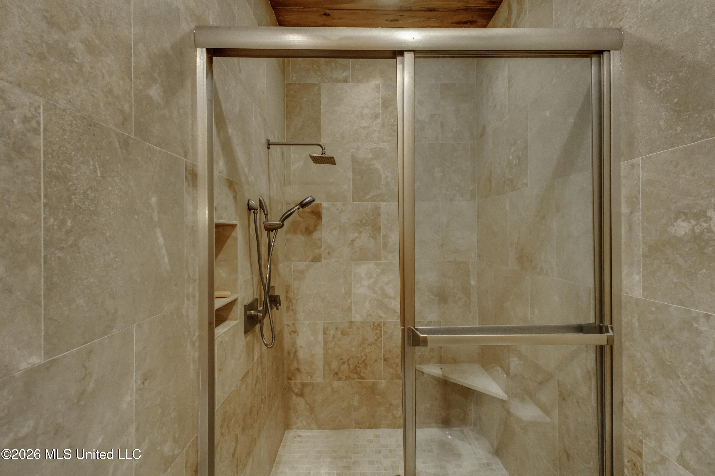 107 Carlton Boulevard Property Photo 23