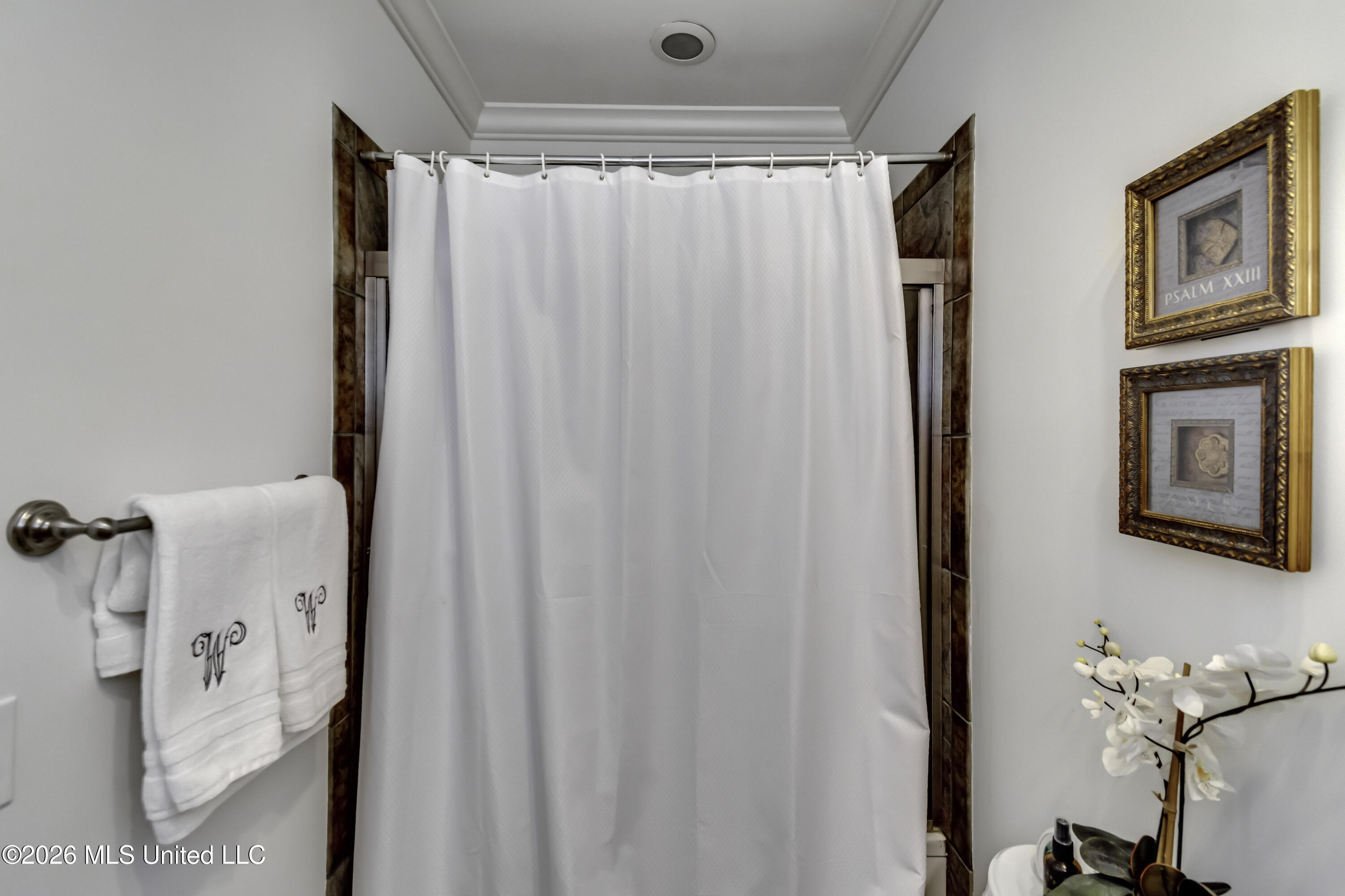 107 Carlton Boulevard Property Photo 80