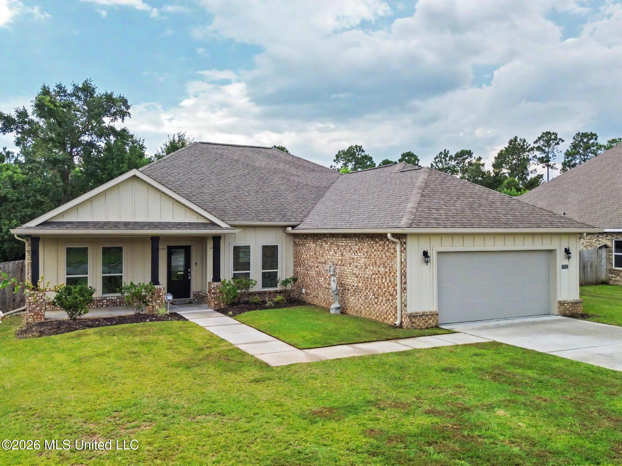 7073 Glen Eagle Drive Property Photo 1