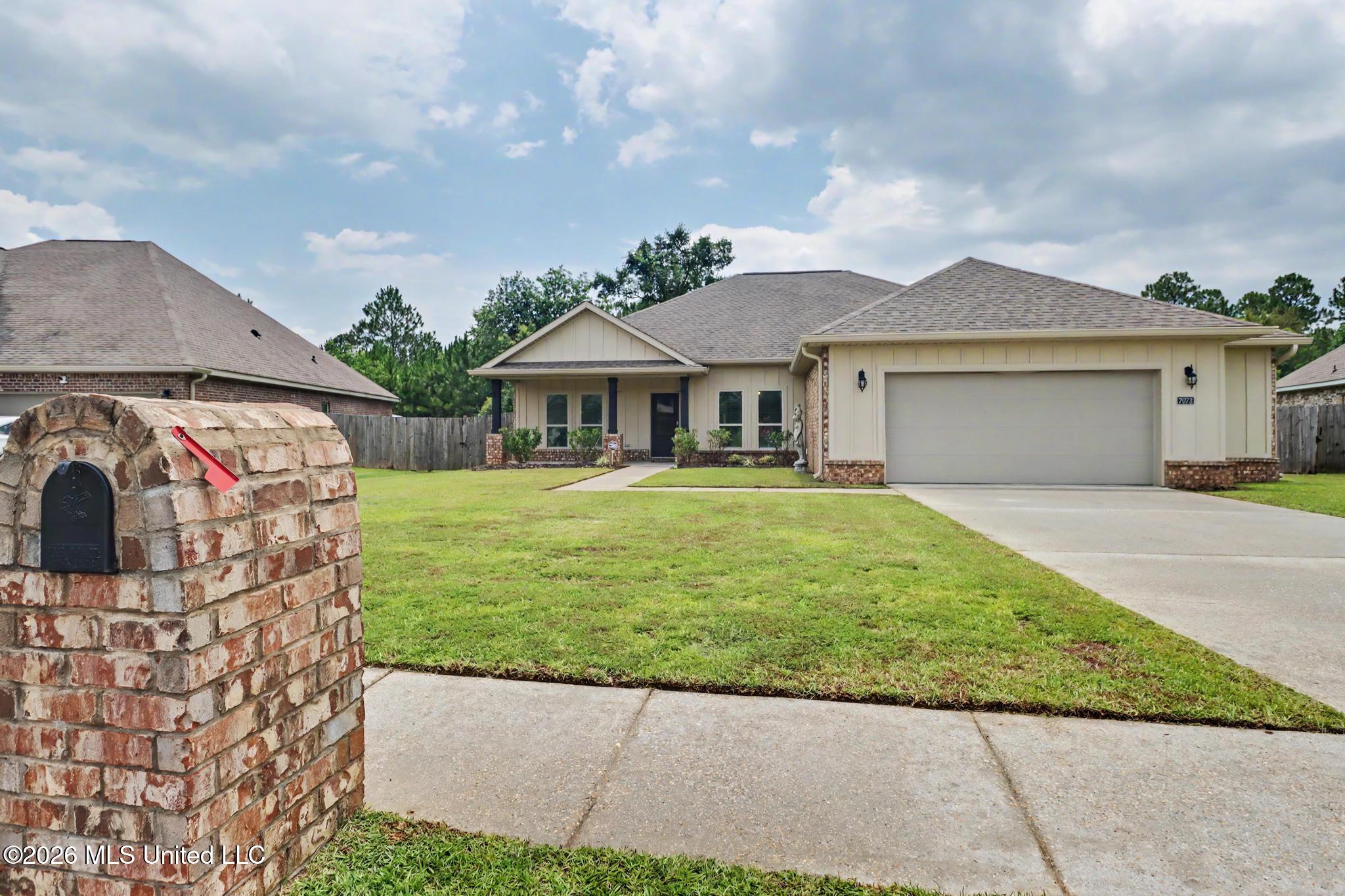 7073 Glen Eagle Drive Property Photo 2