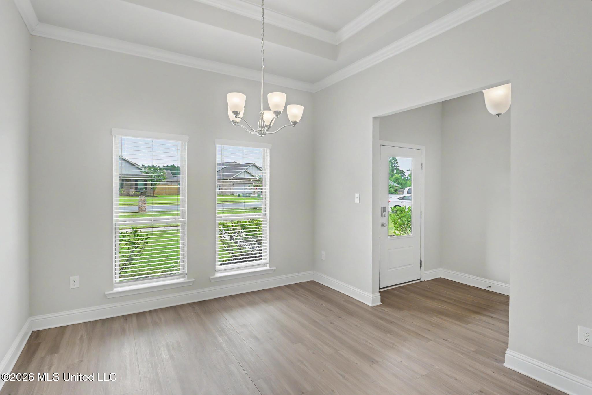 7073 Glen Eagle Drive Property Photo 6