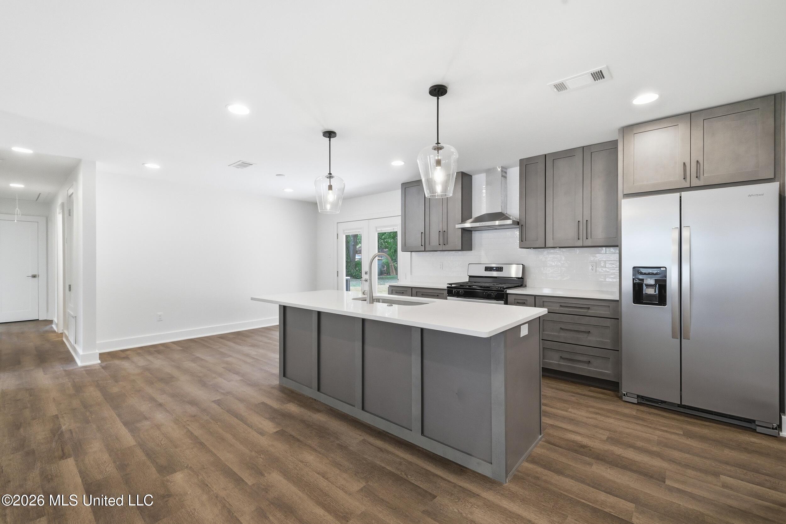 208 Mitchell Street Property Photo 8