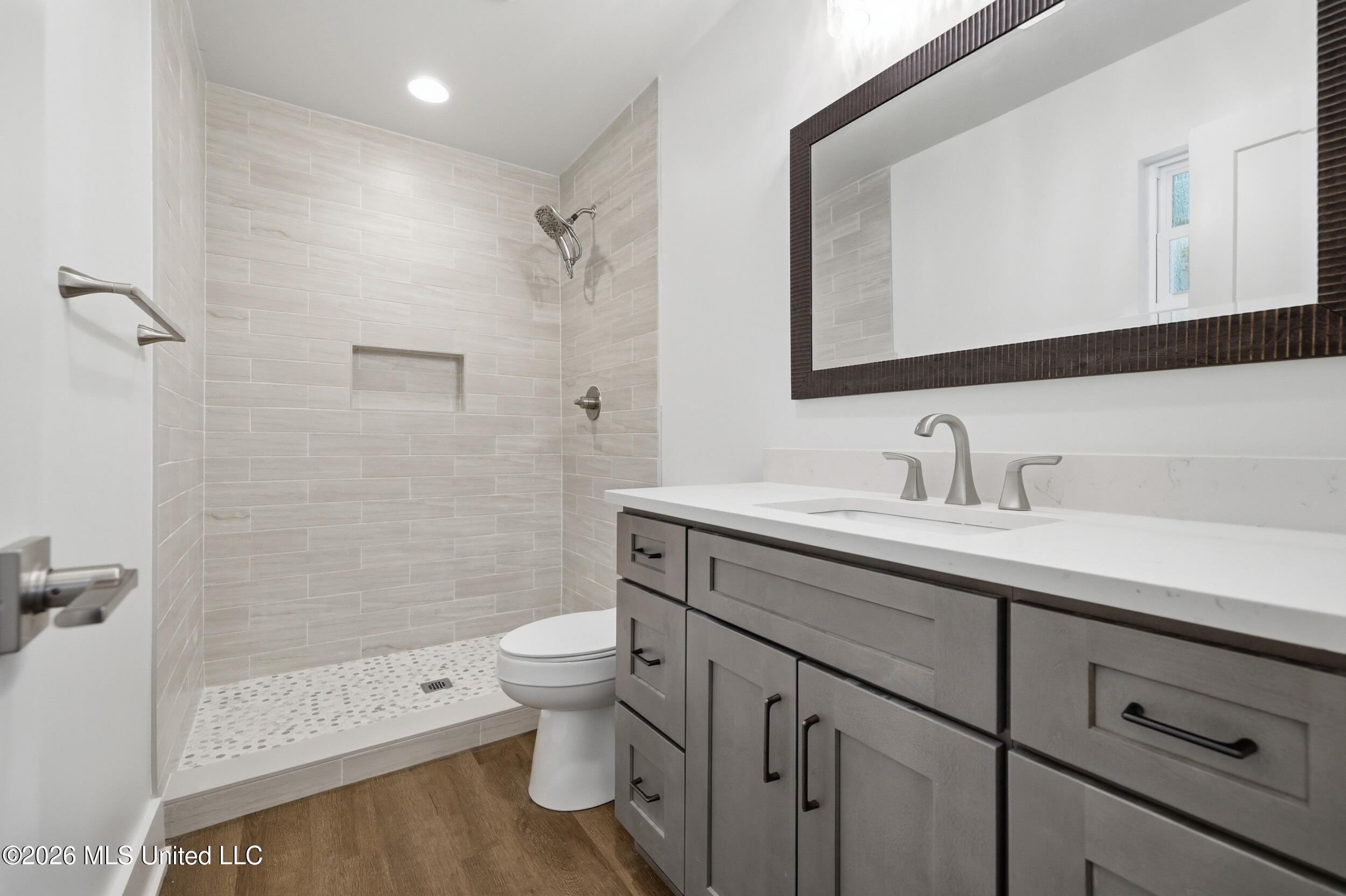 208 Mitchell Street Property Photo 24