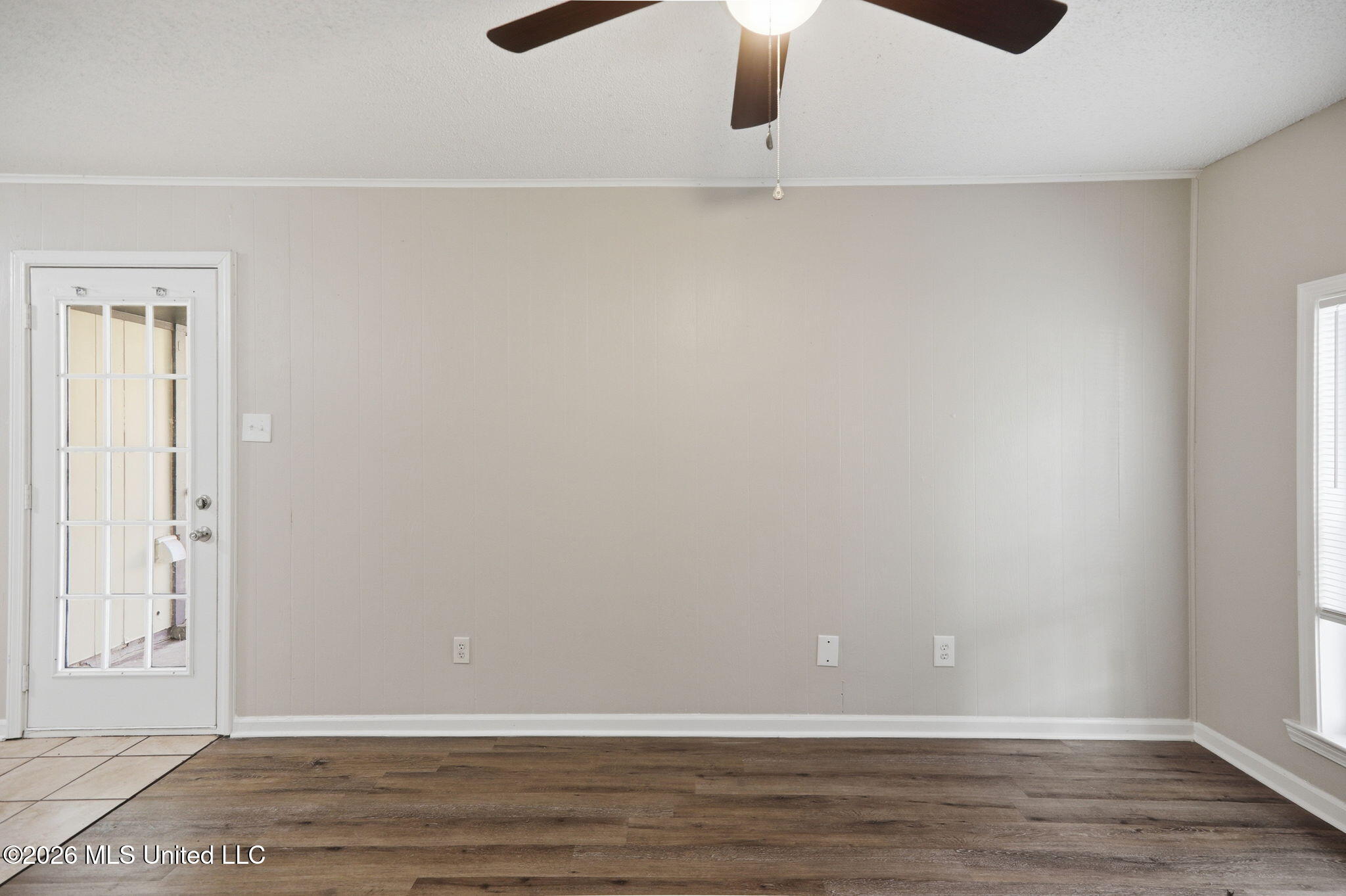 3135 Forest Glen Drive Property Photo 8