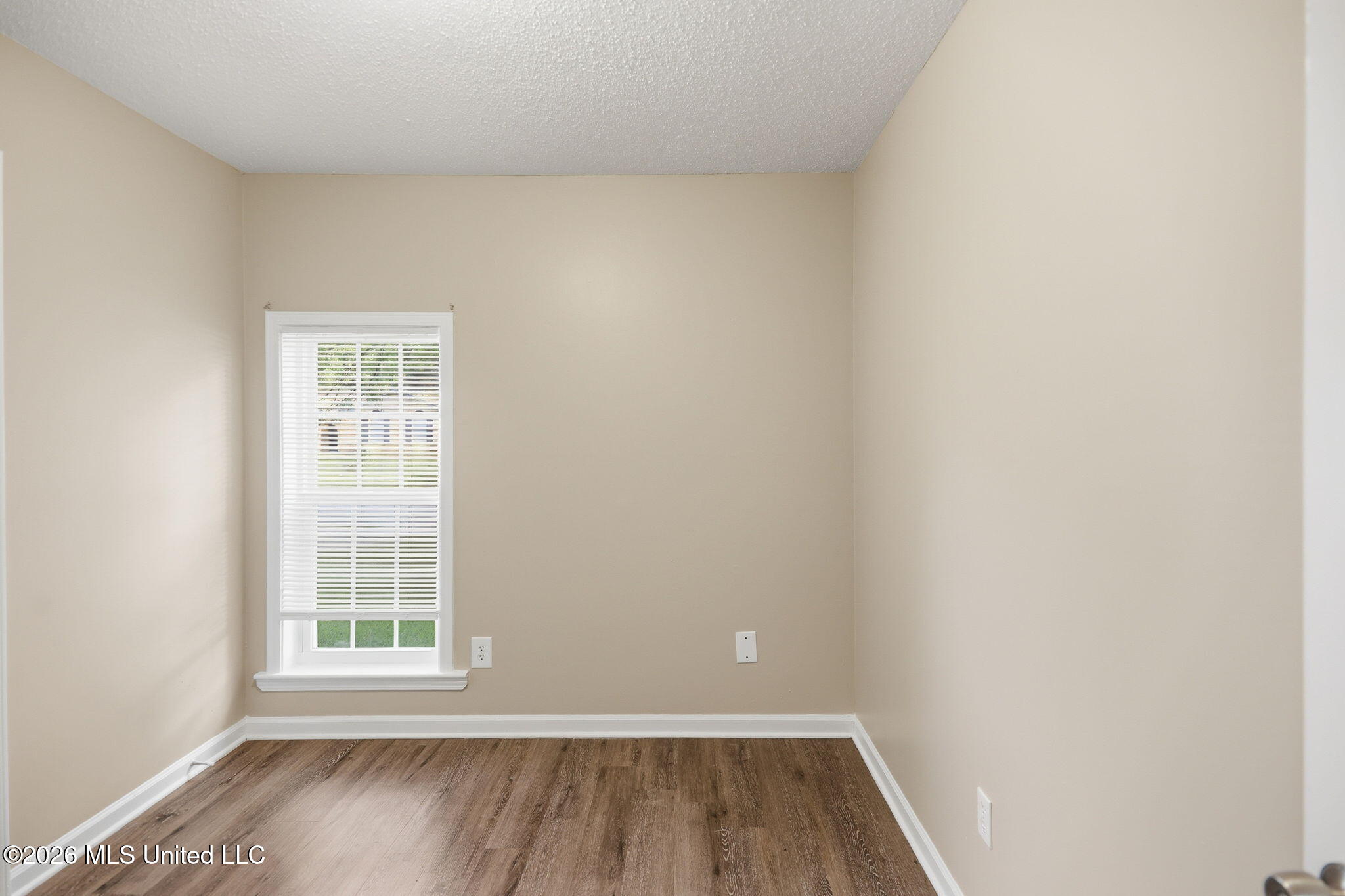 3135 Forest Glen Drive Property Photo 20
