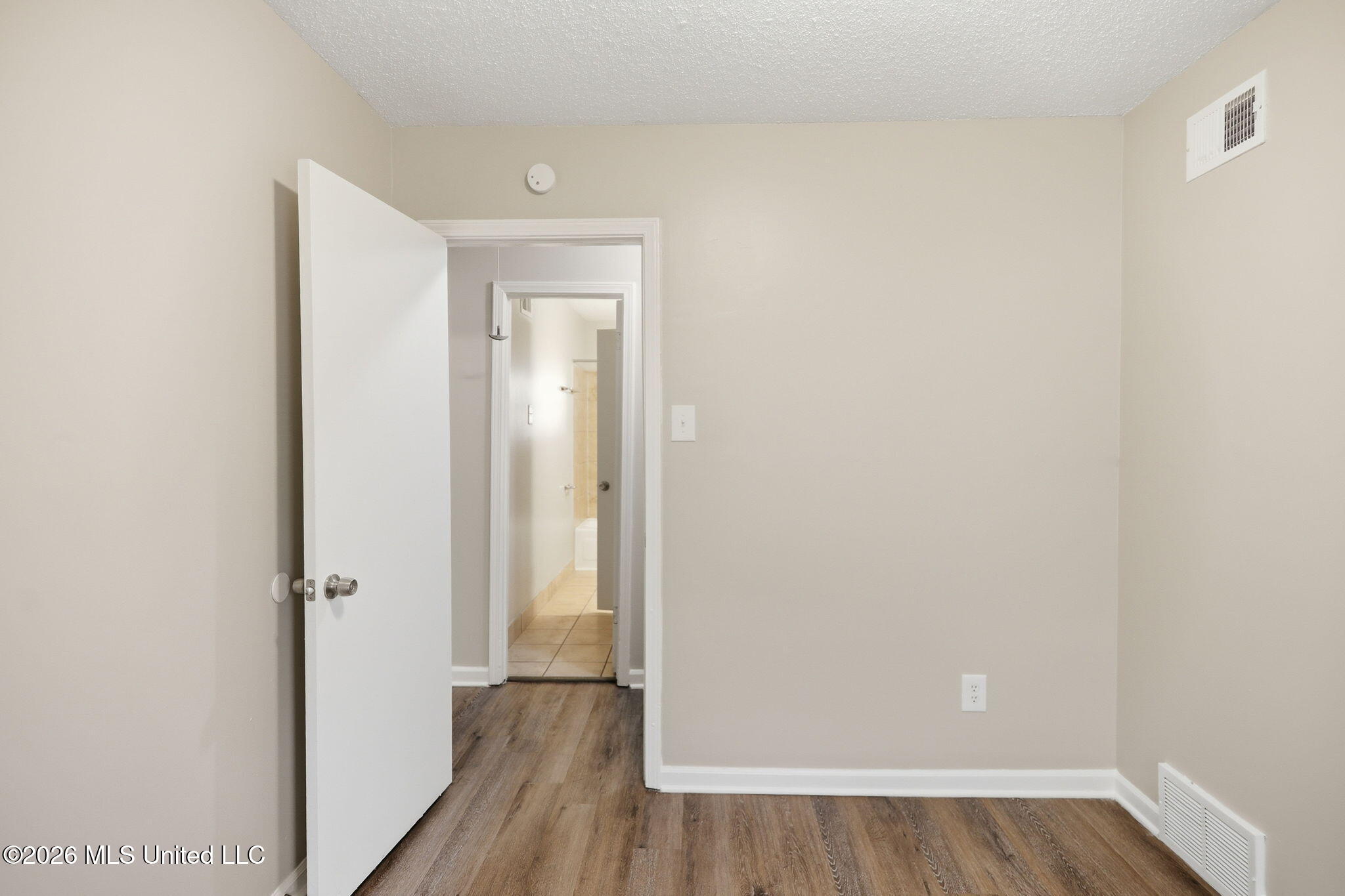 3135 Forest Glen Drive Property Photo 21