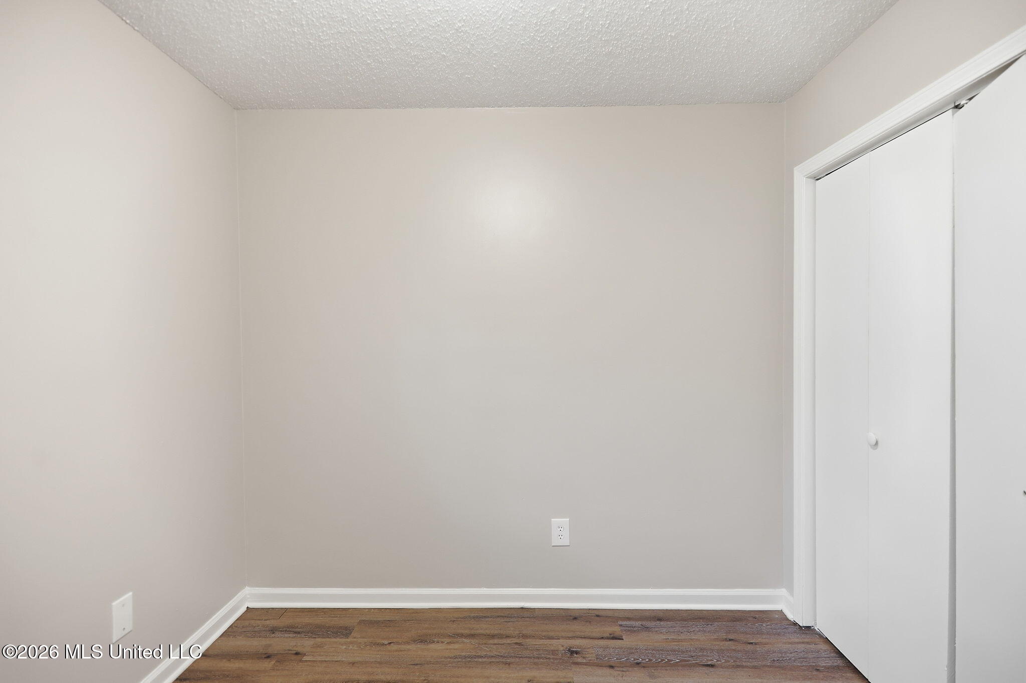 3135 Forest Glen Drive Property Photo 24