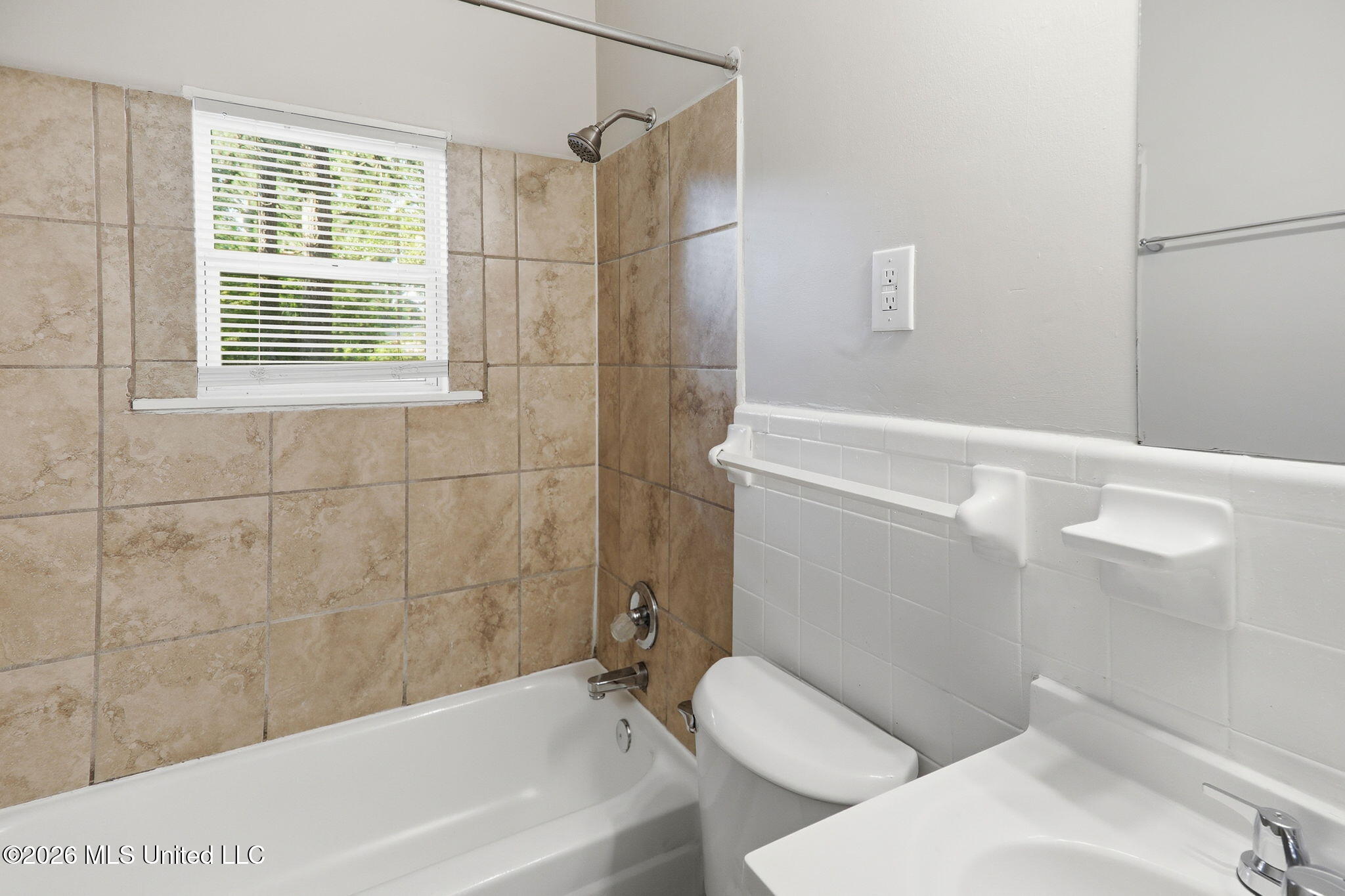 3135 Forest Glen Drive Property Photo 32